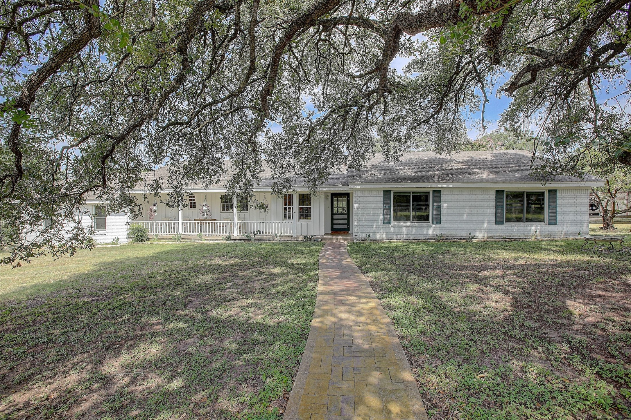5715 State Highway 159 Property Photo 1