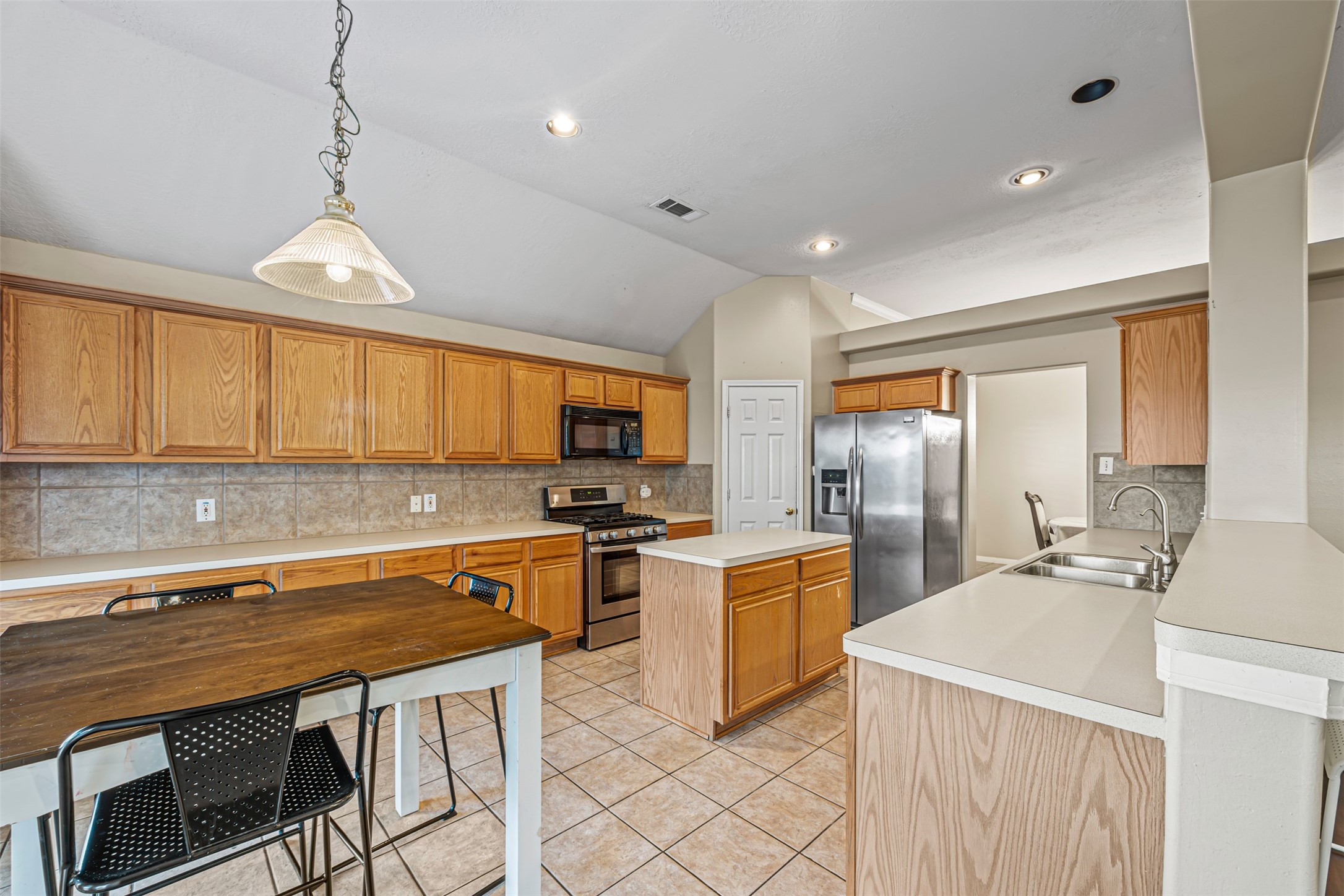 17402 Aspen Ridge Ct Property Photo 11