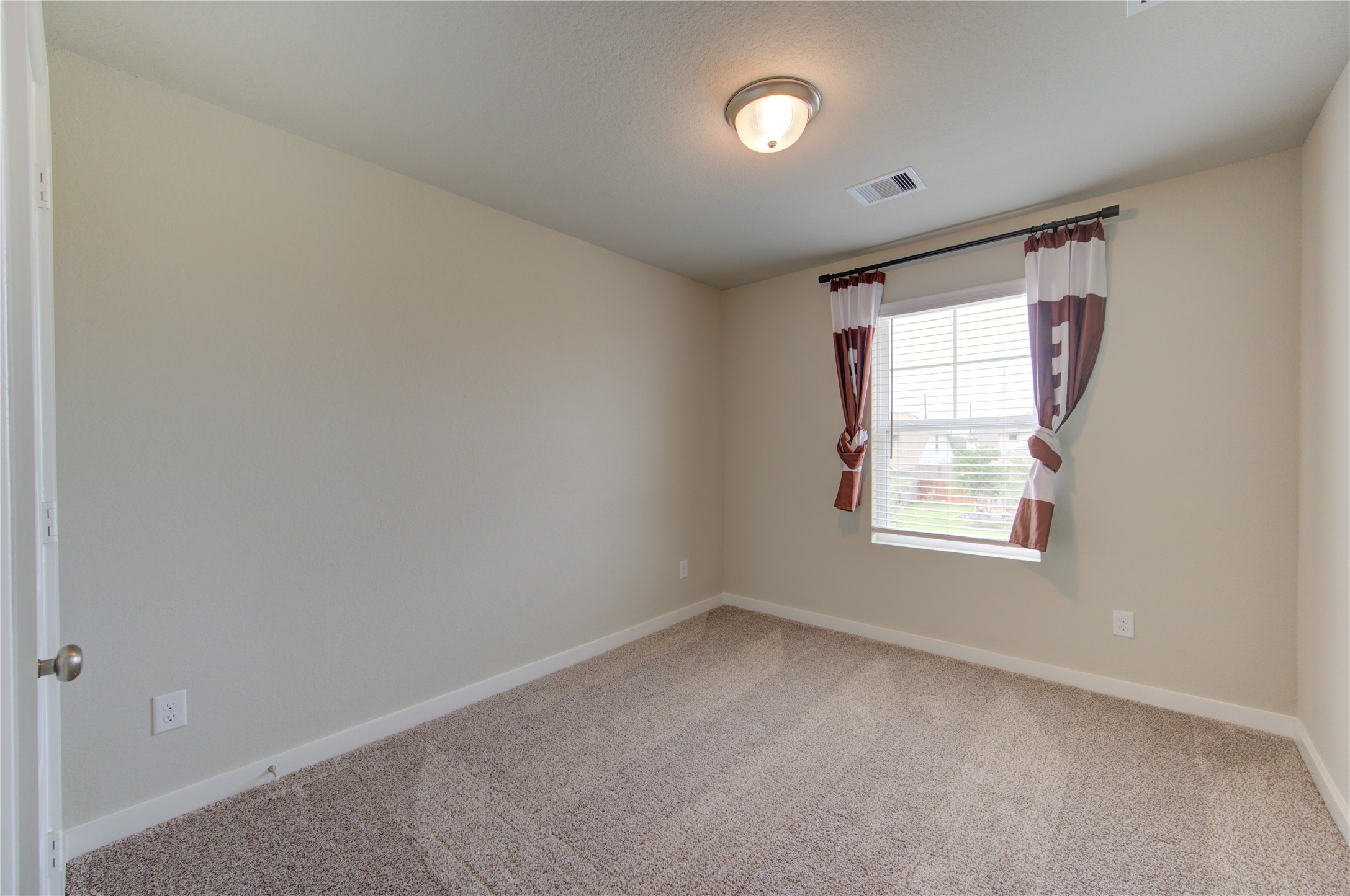 6027 Jenna Way Property Photo 38