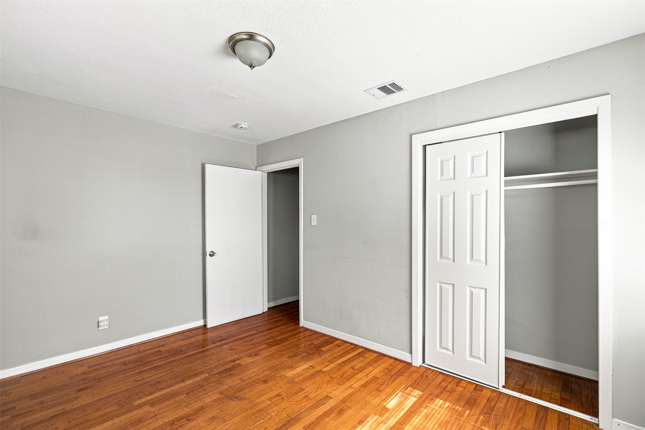 509 Avenue J Property Photo 11