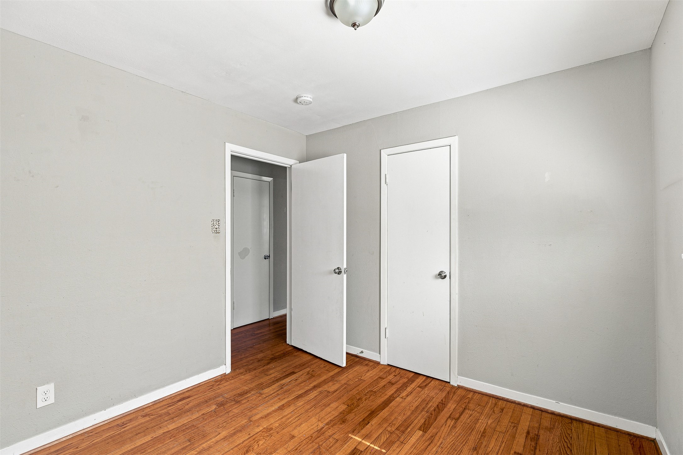 509 Avenue J Property Photo 13