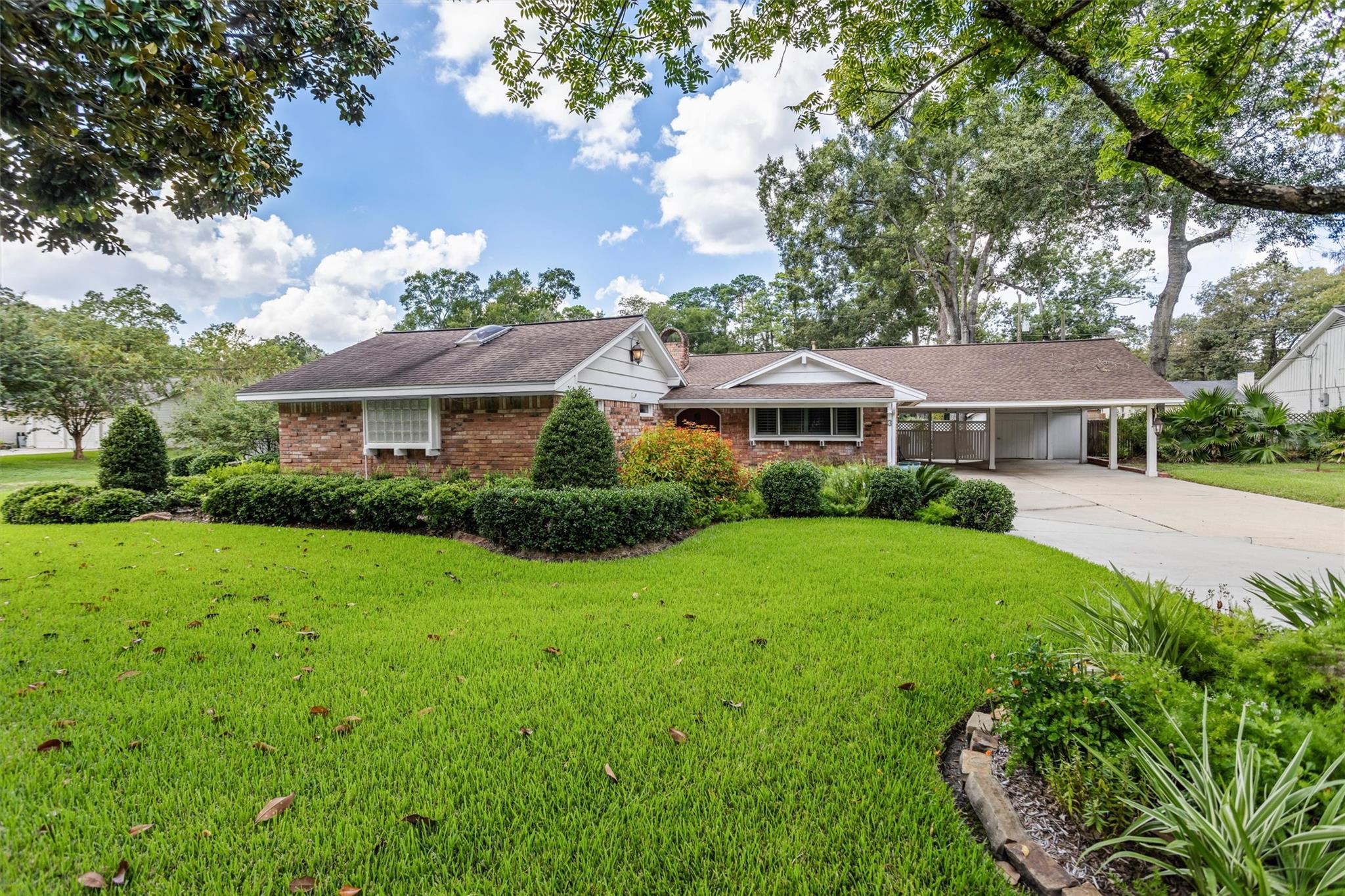 3 Fairway Drive Property Photo 3