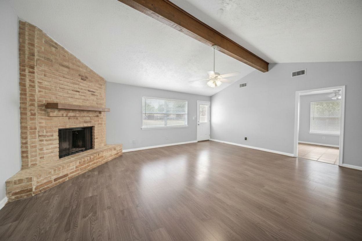1707 Stone Lake Drive Property Photo 6