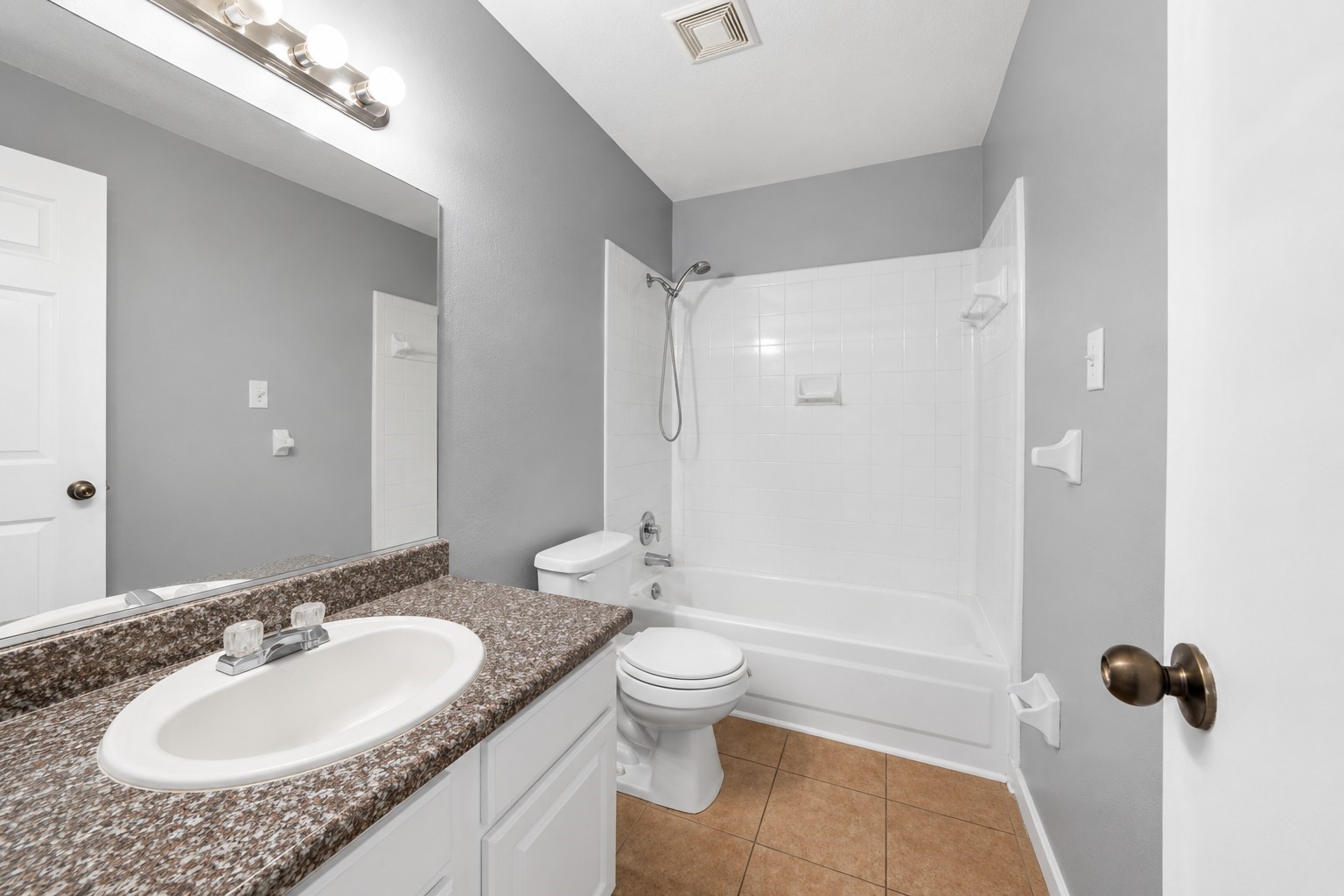 1707 Stone Lake Drive Property Photo 10