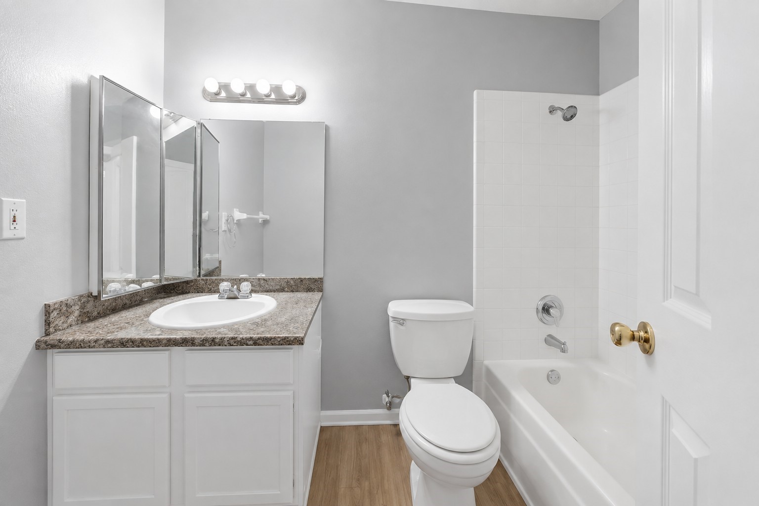 1707 Stone Lake Drive Property Photo 13