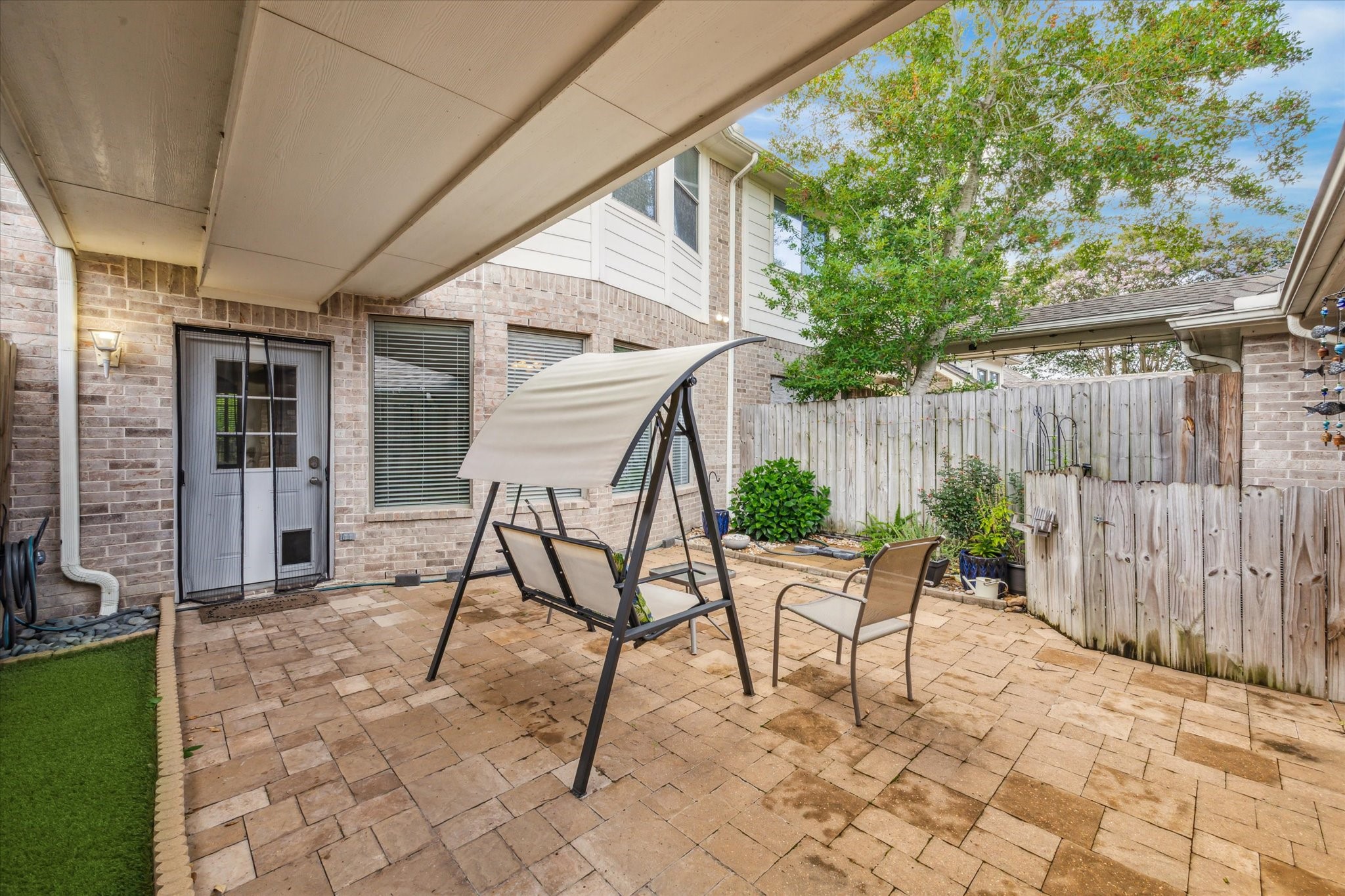2403 Clippers Square Property Photo 17