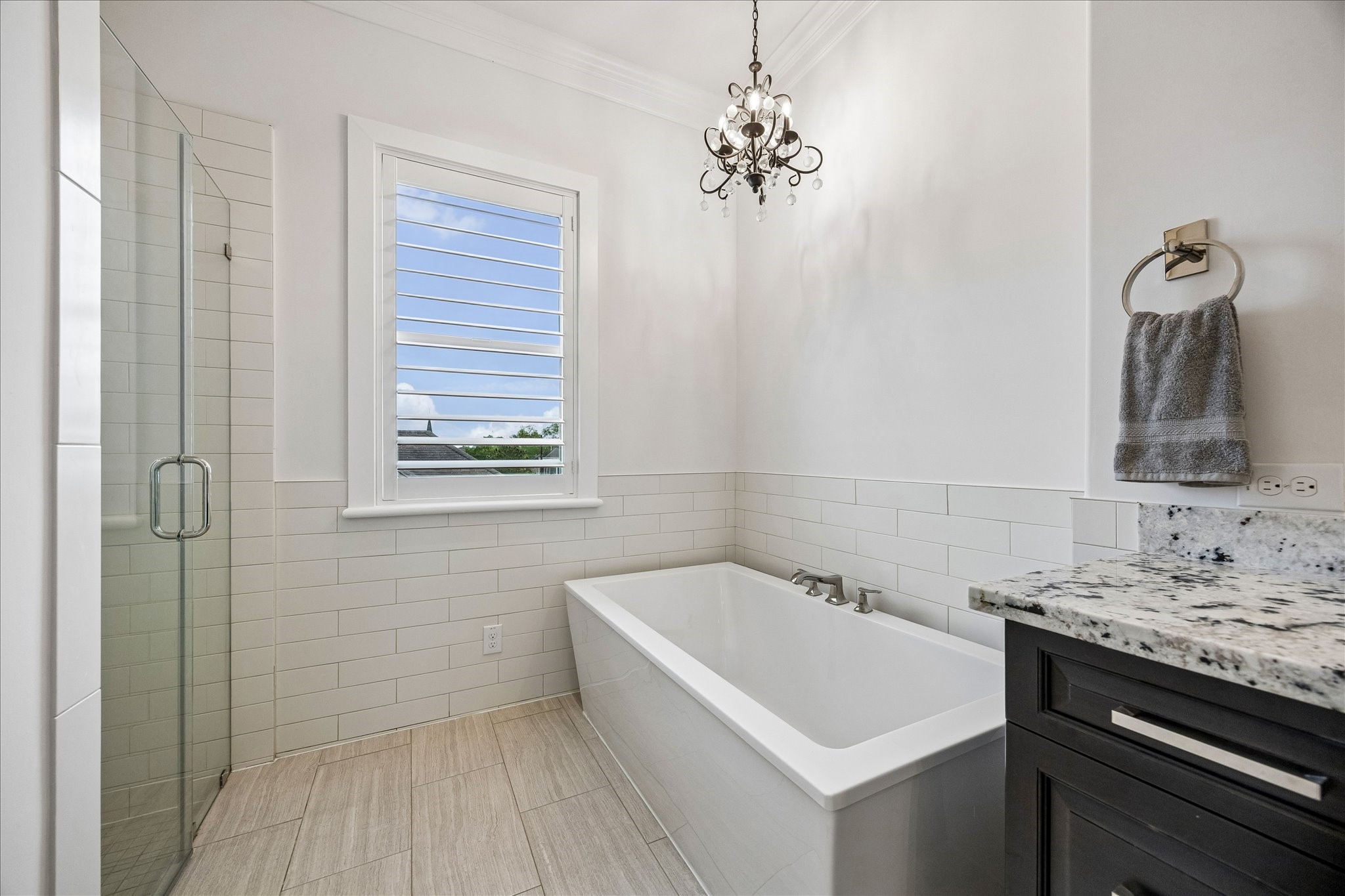 326 W 18th Street Property Photo 29