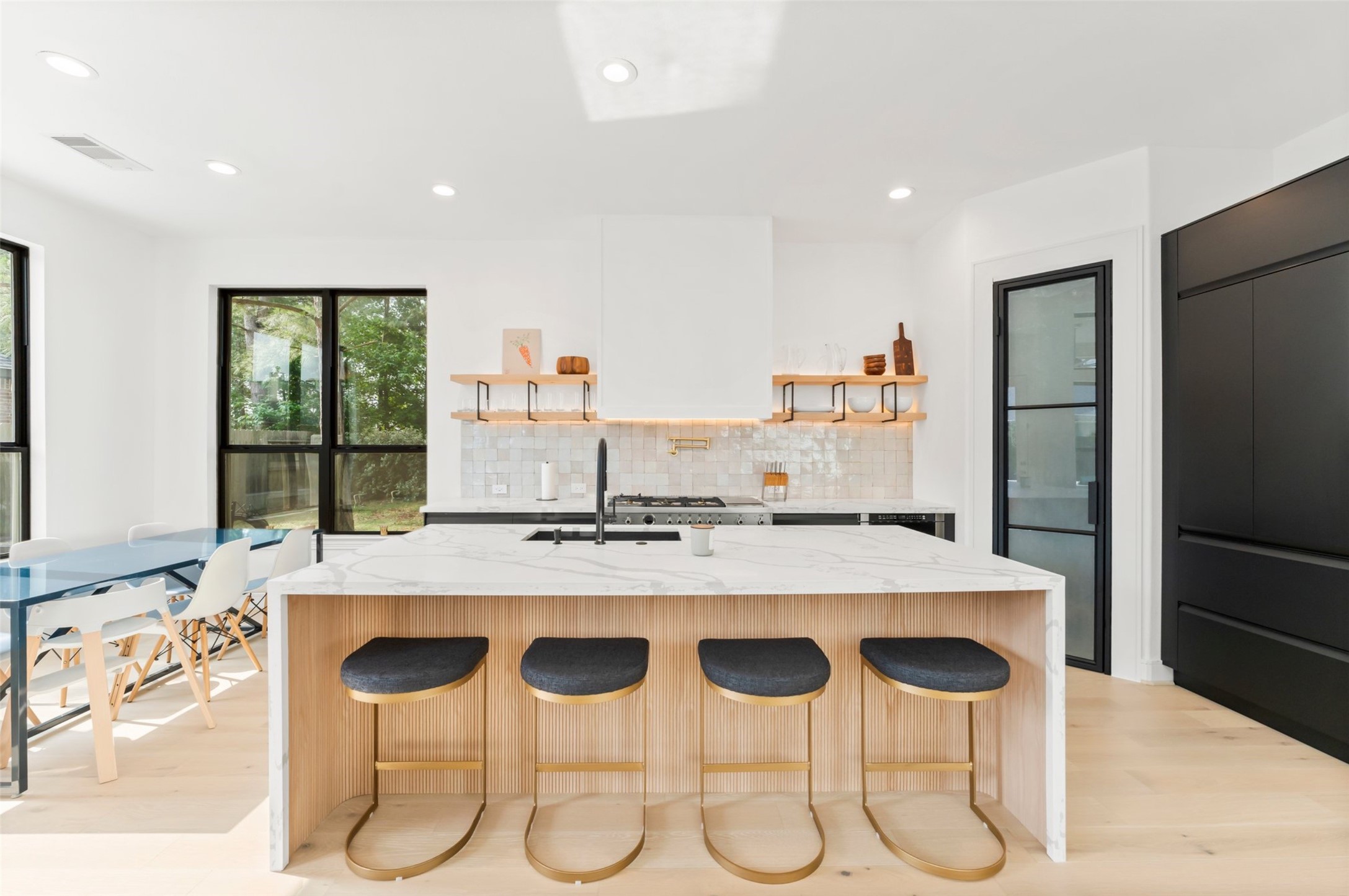 1053 Bat Hawk Court Property Photo 18