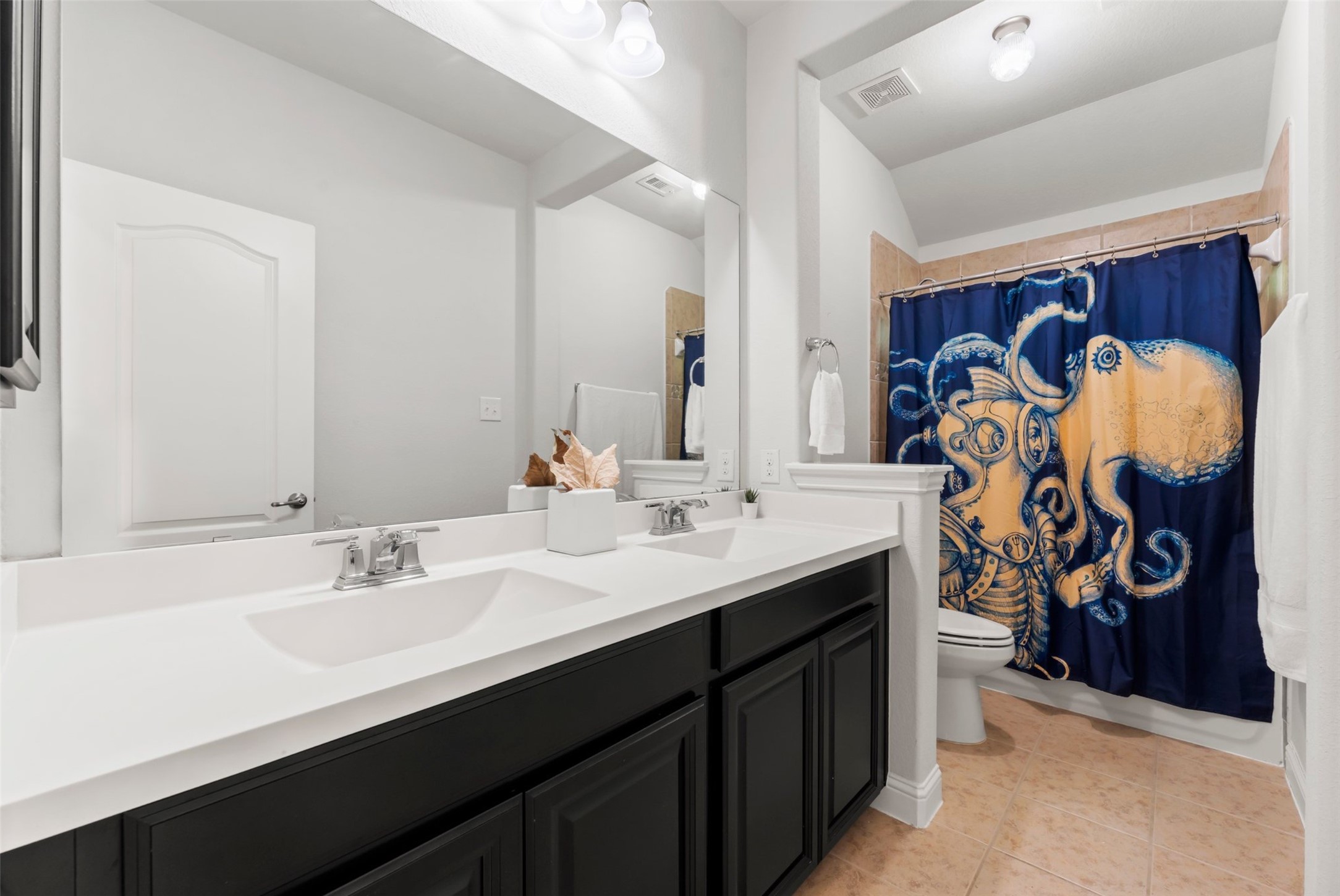 1053 Bat Hawk Court Property Photo 43