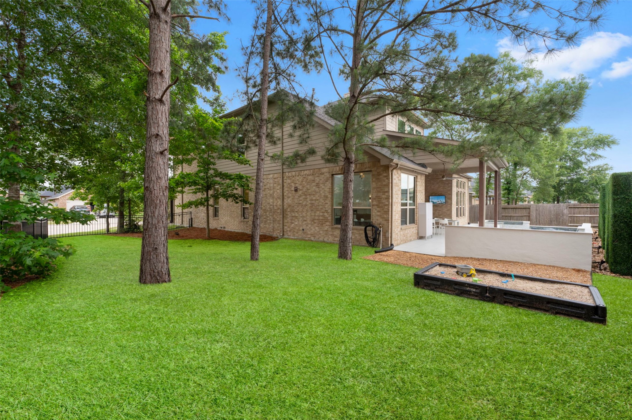 1053 Bat Hawk Court Property Photo 49
