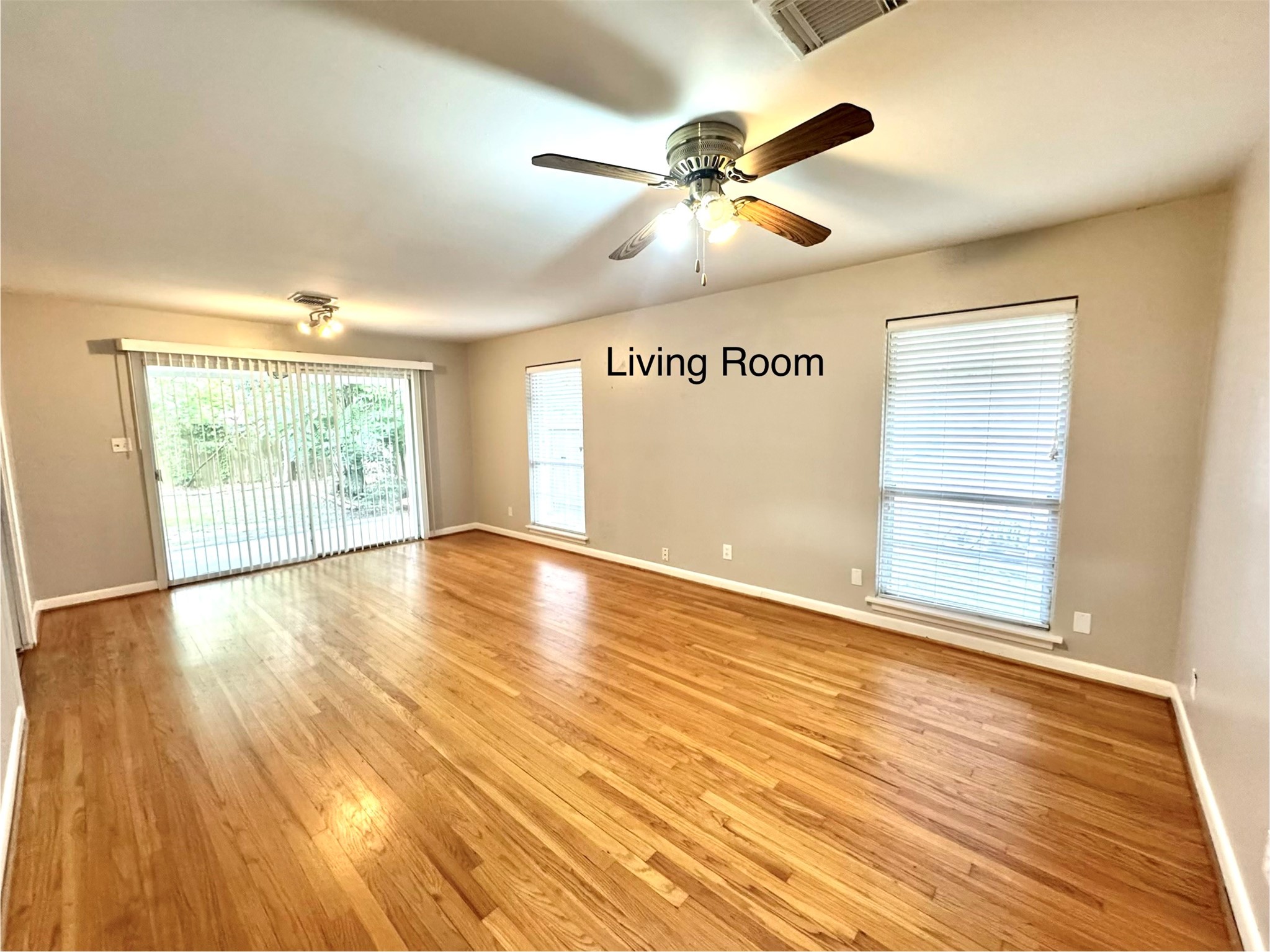 4314 Benning Drive Property Photo 3