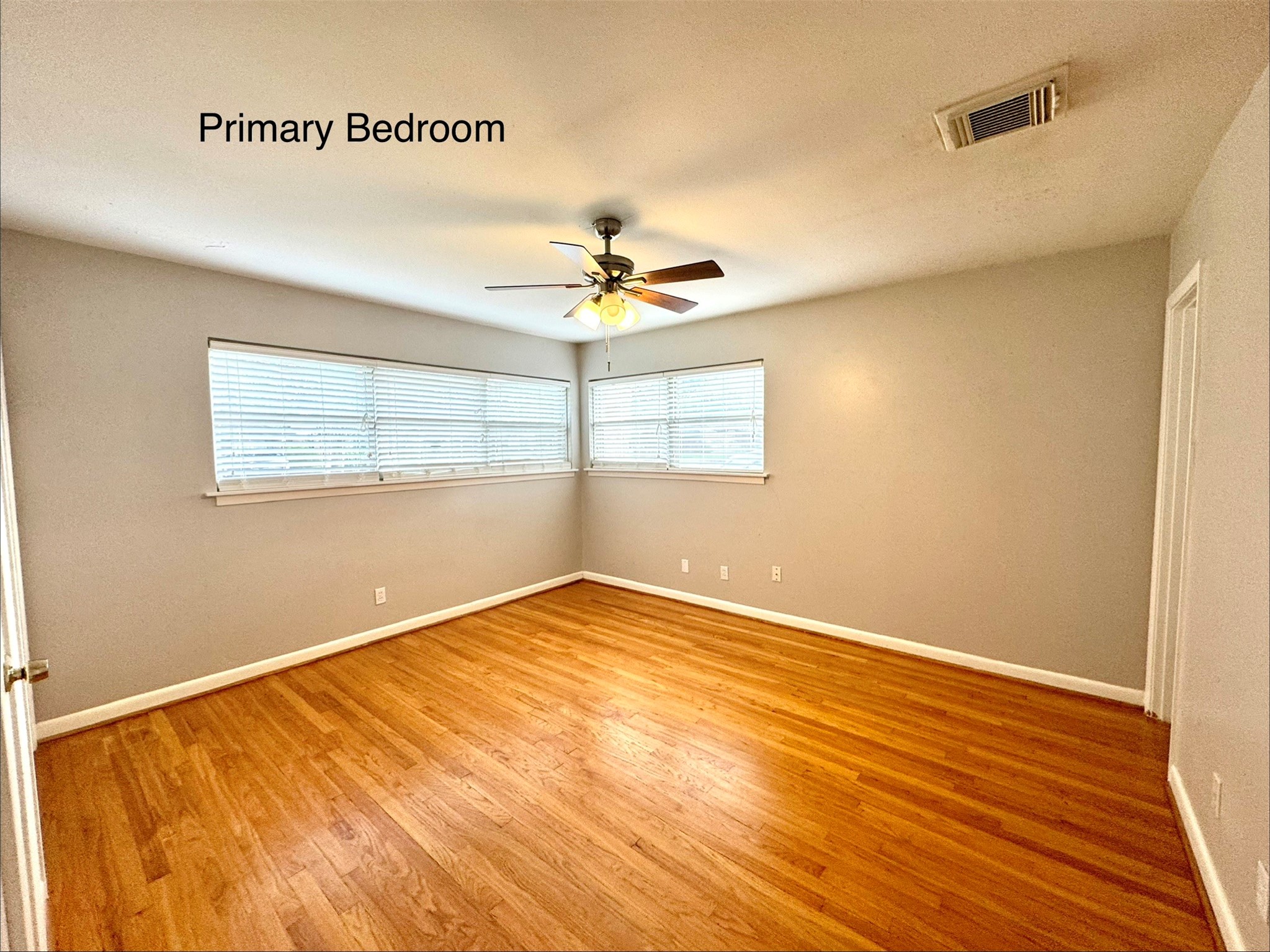 4314 Benning Drive Property Photo 6