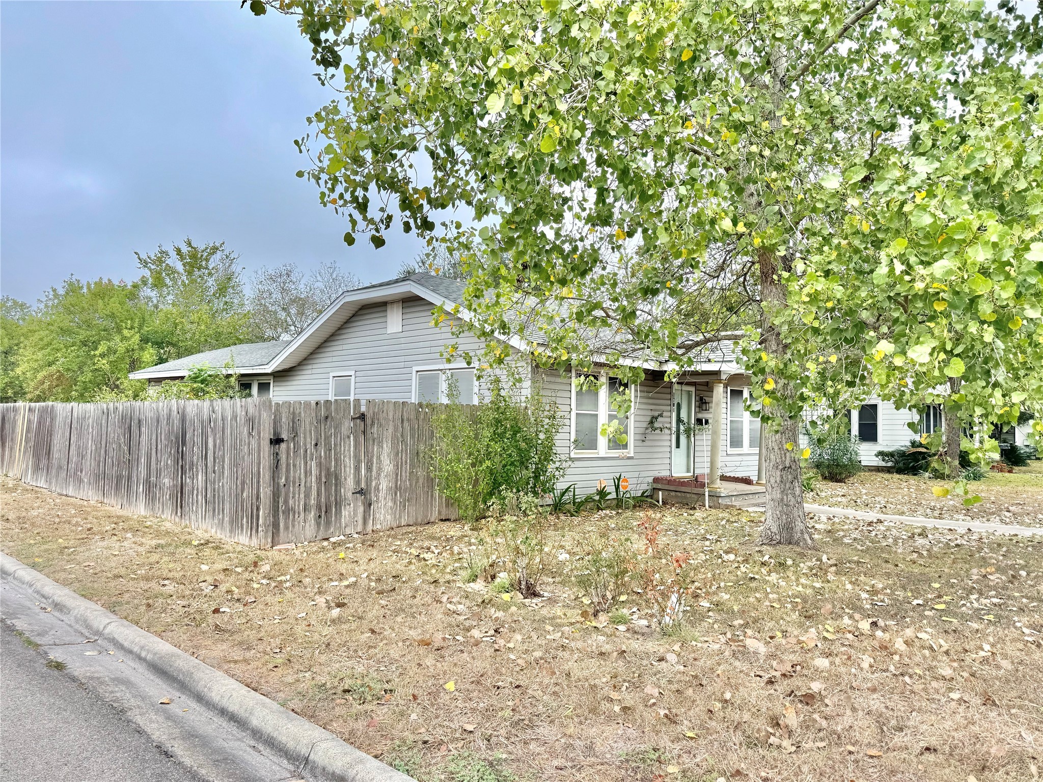 1701 N East Street Property Photo 2