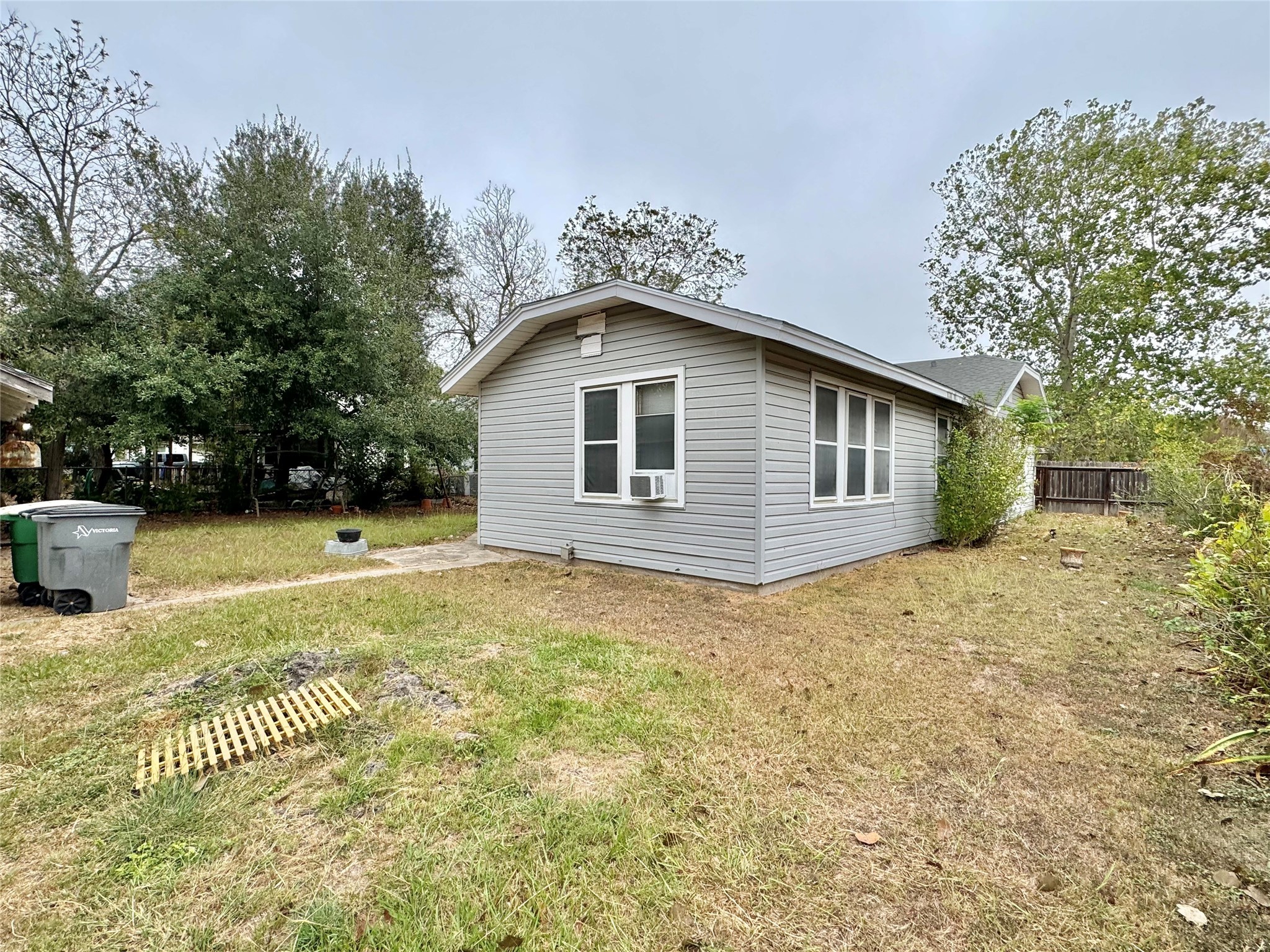 1701 N East Street Property Photo 4
