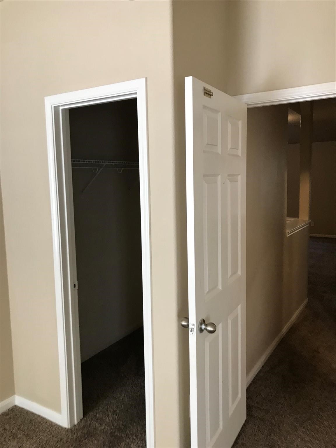 5715 Ranch Prairie Trail Property Photo 4