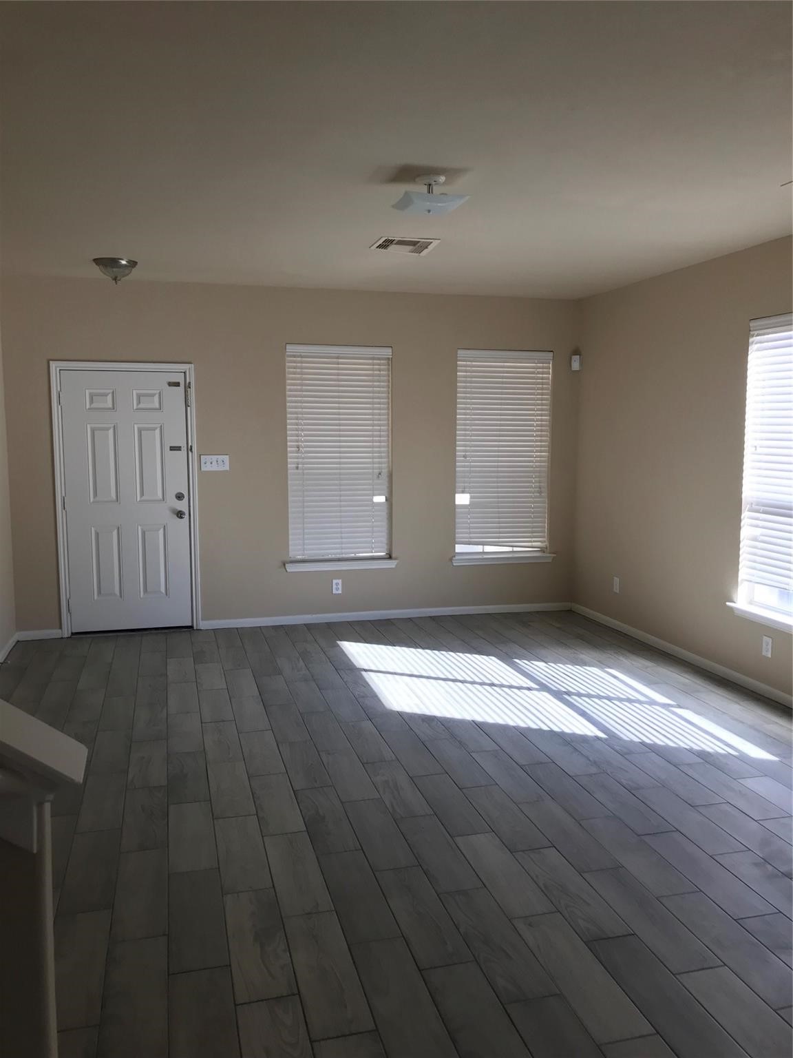 5715 Ranch Prairie Trail Property Photo 13