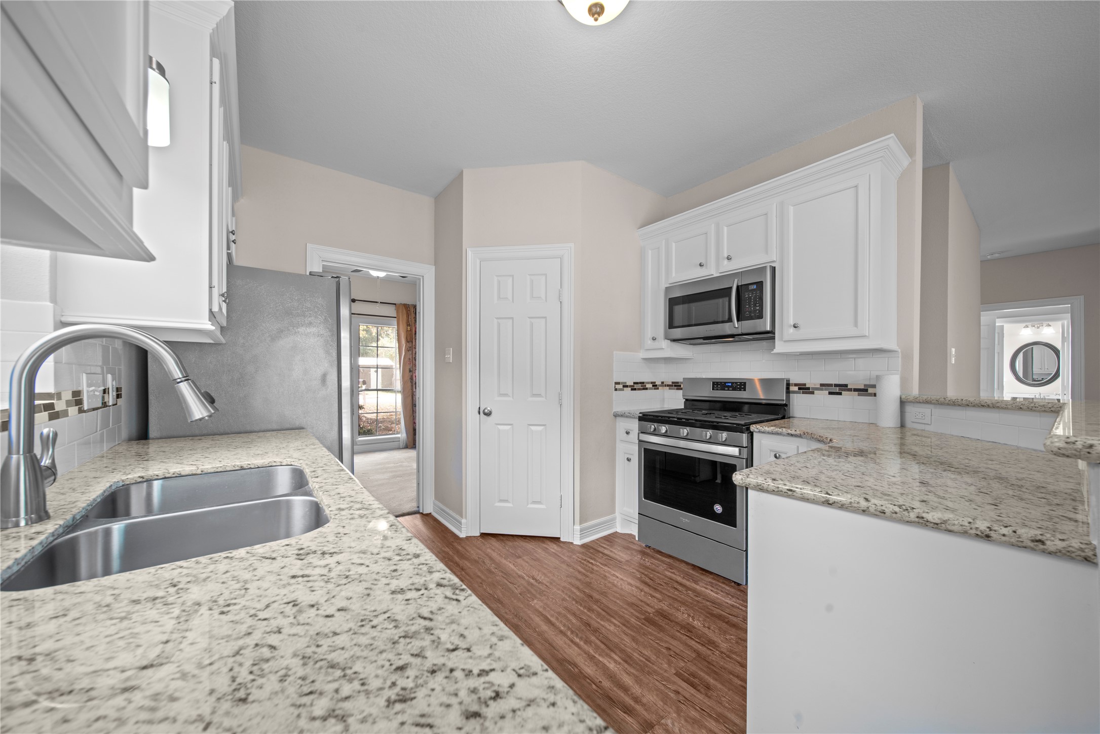 3810 Maple Drive Property Photo 8