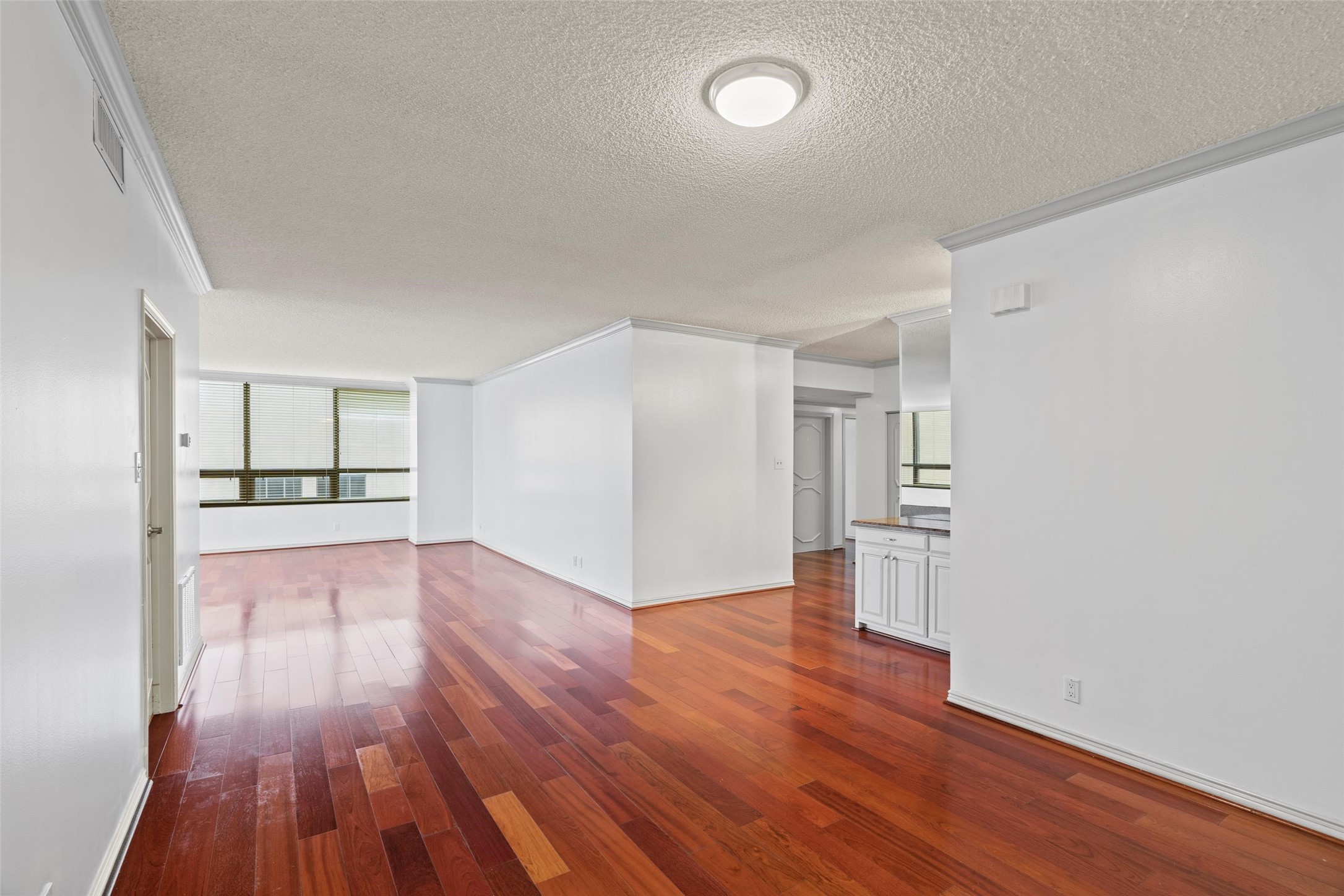 5150 Hidalgo Street 501 Property Photo 16