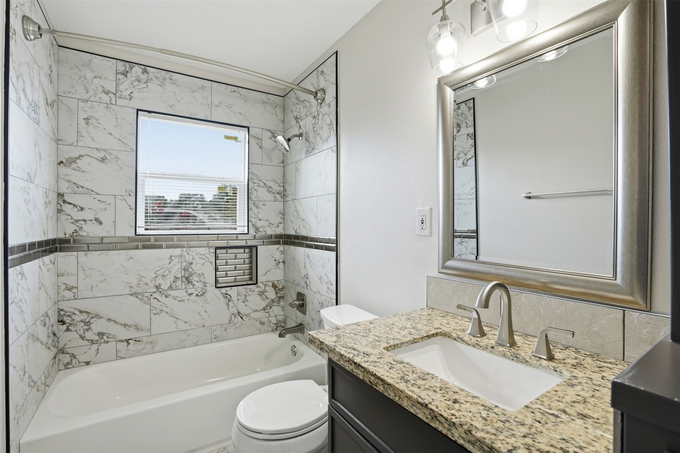 6518 Paris Street Property Photo 16