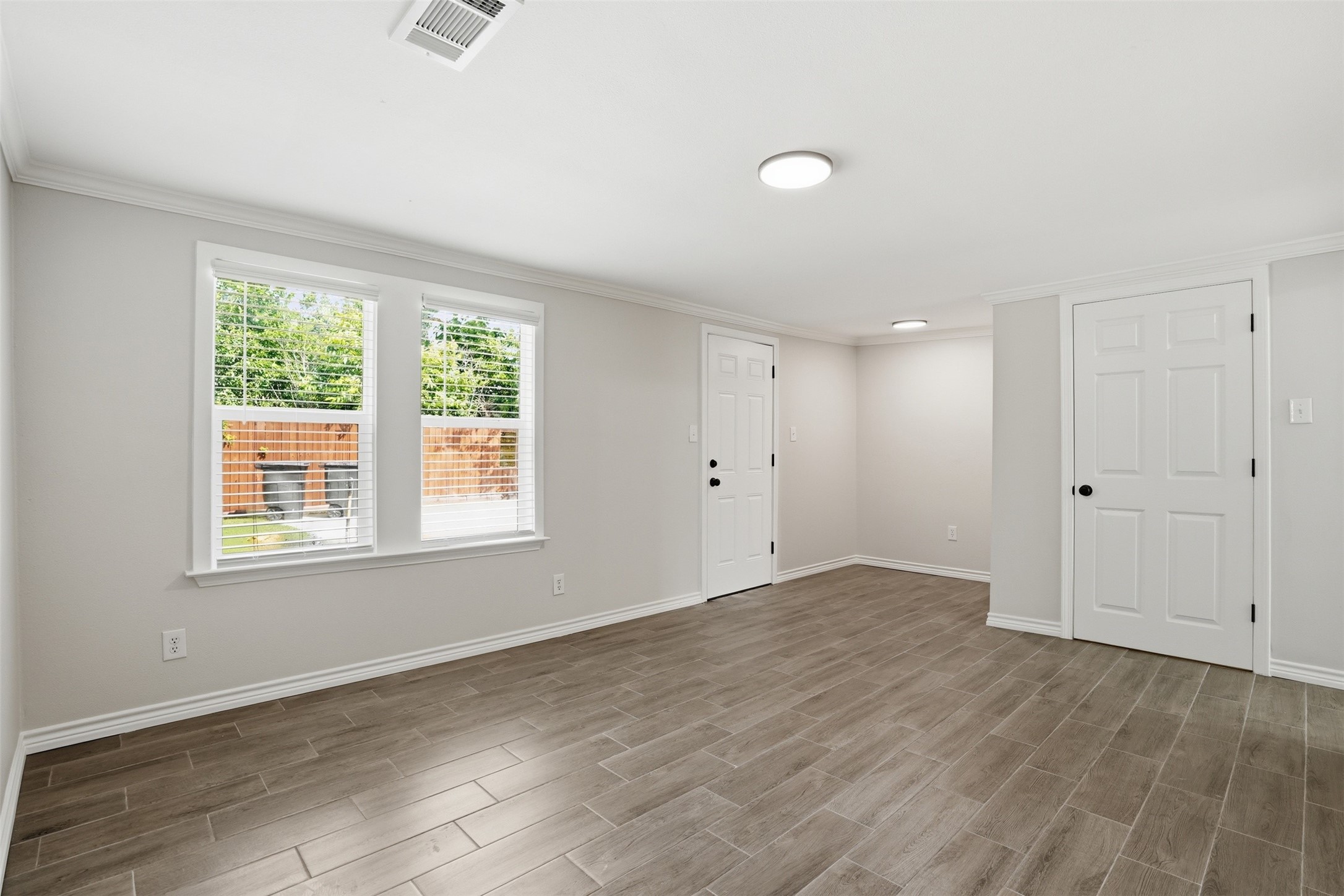 6518 Paris Street Property Photo 19