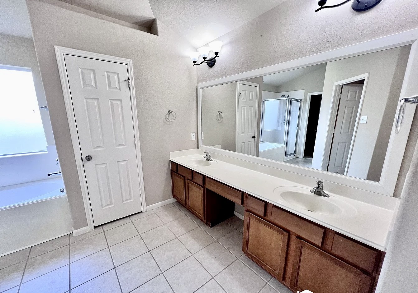 9923 Bronze Mill Lane Property Photo 10