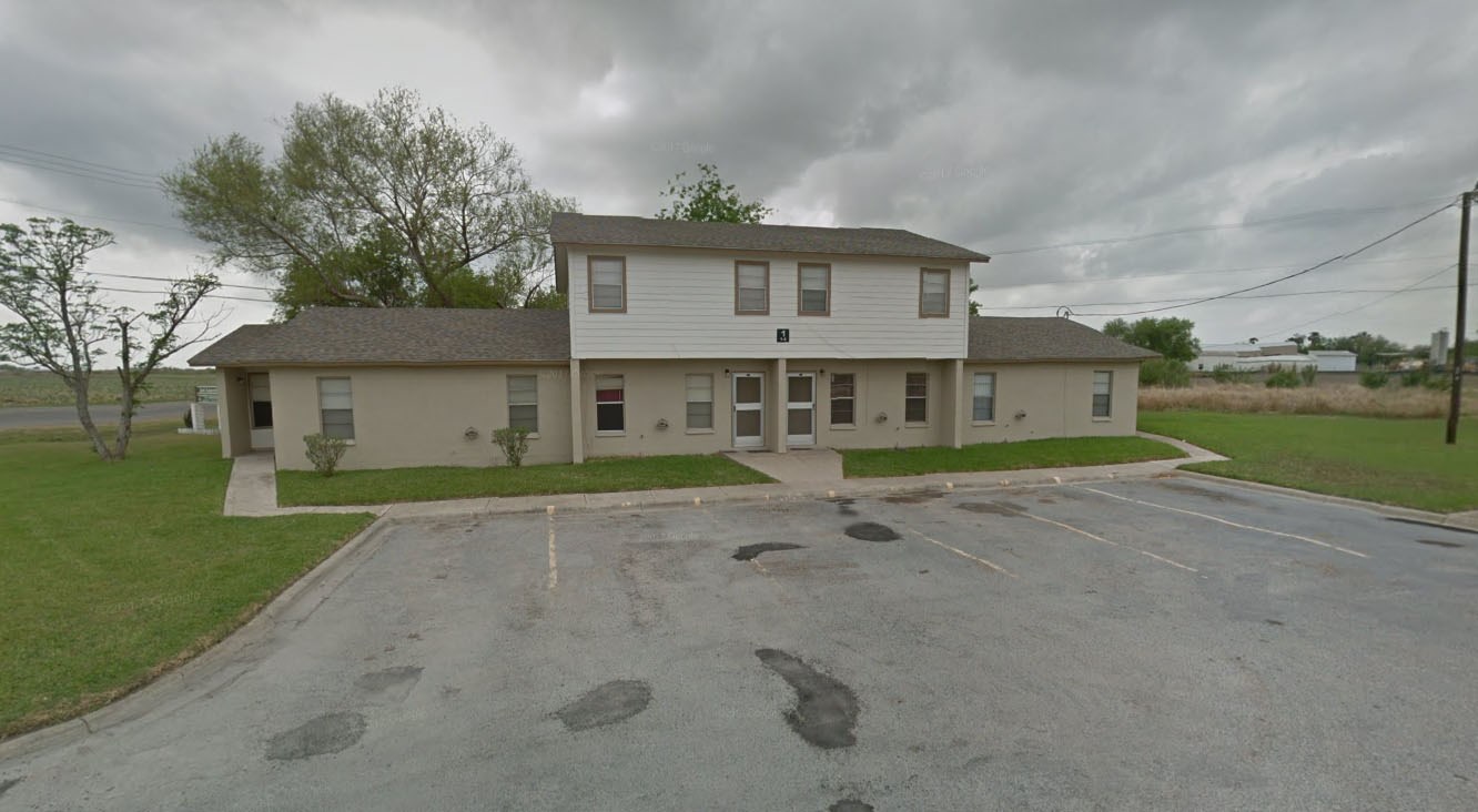 1100 E Santa Rosa Property Photo 3