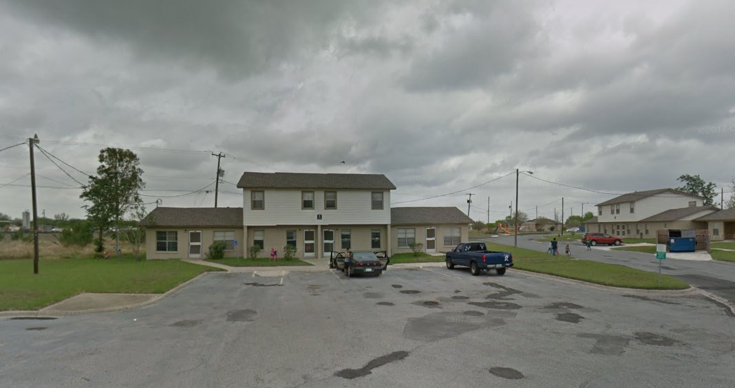 1100 E Santa Rosa Property Photo 4