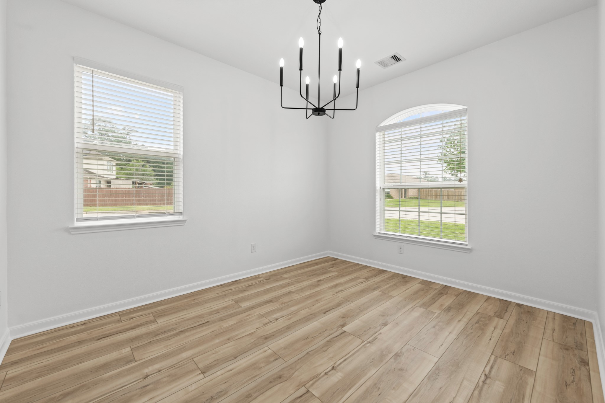 12059 Powderhorn Lane Property Photo 4