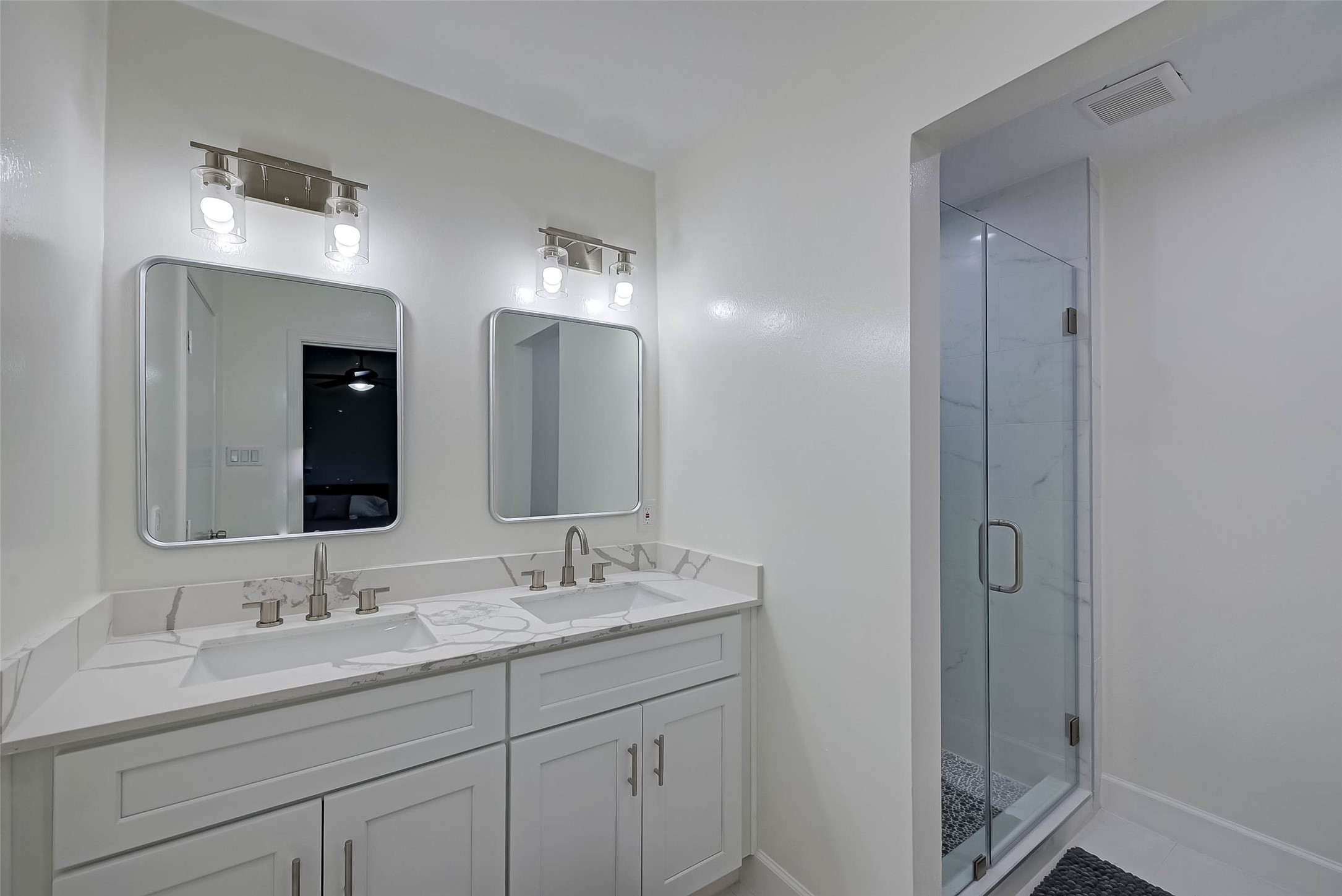 5522 Caversham Drive Property Photo 8