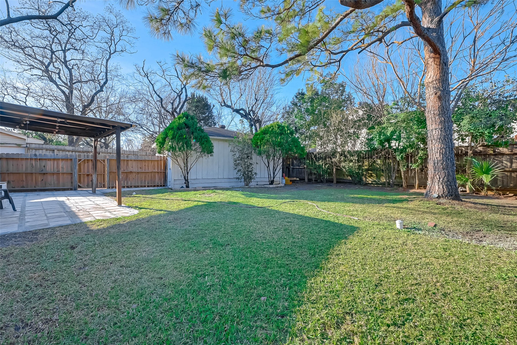 5522 Caversham Drive Property Photo 16