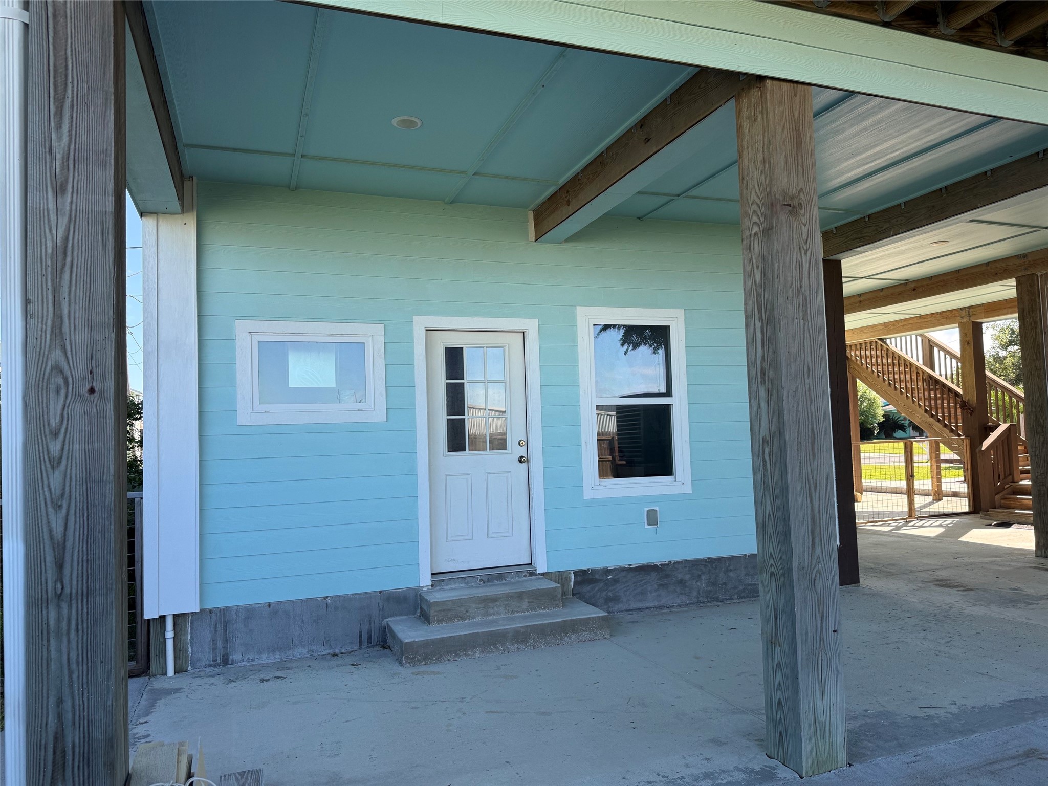 146 Port Avenue Property Photo 3