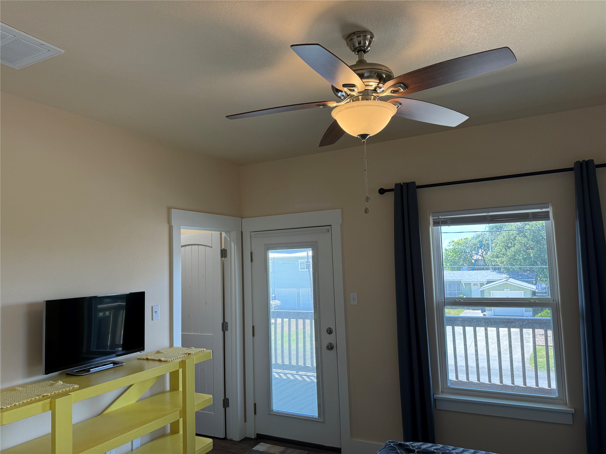 146 Port Avenue Property Photo 20