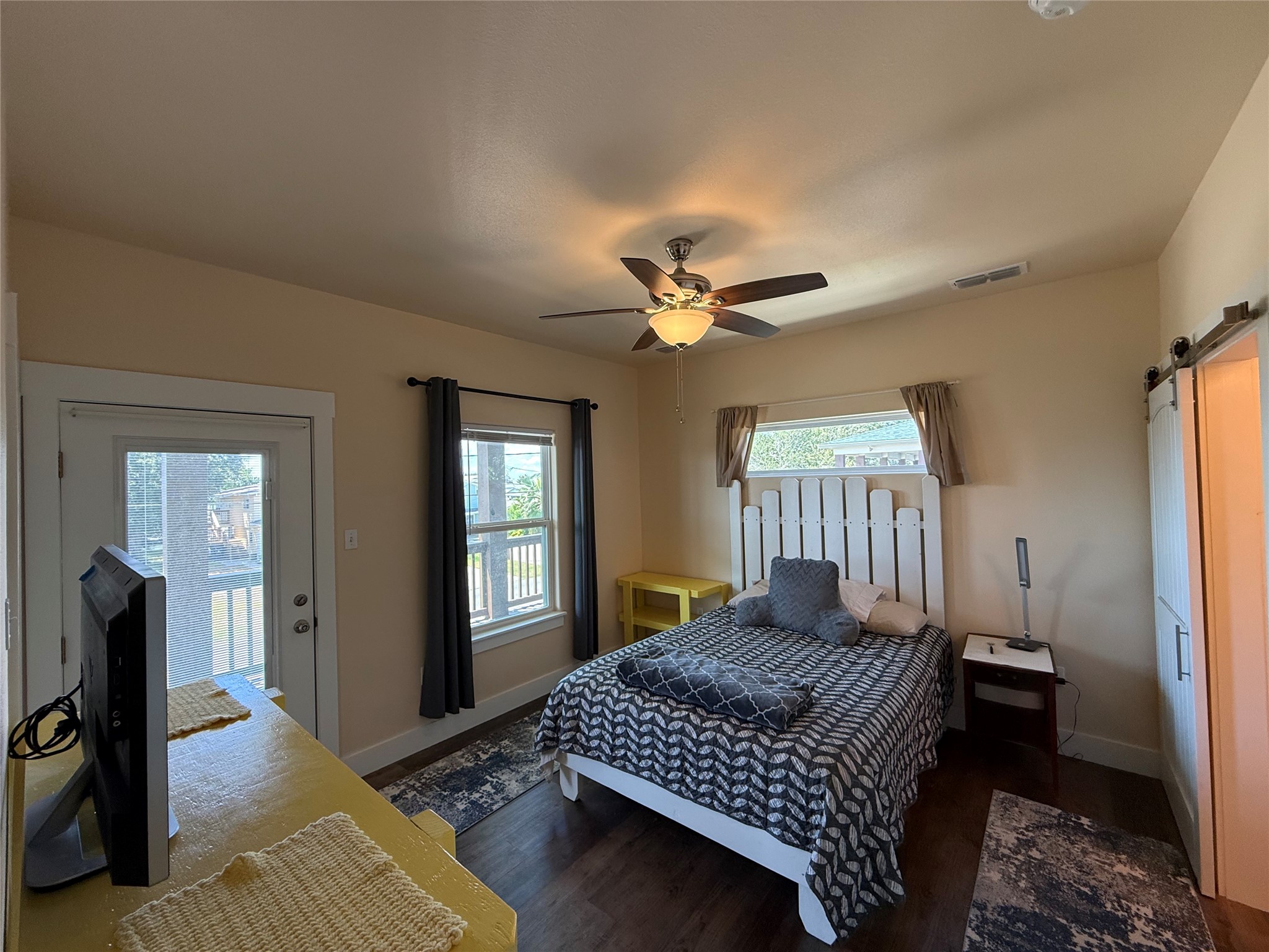 146 Port Avenue Property Photo 21