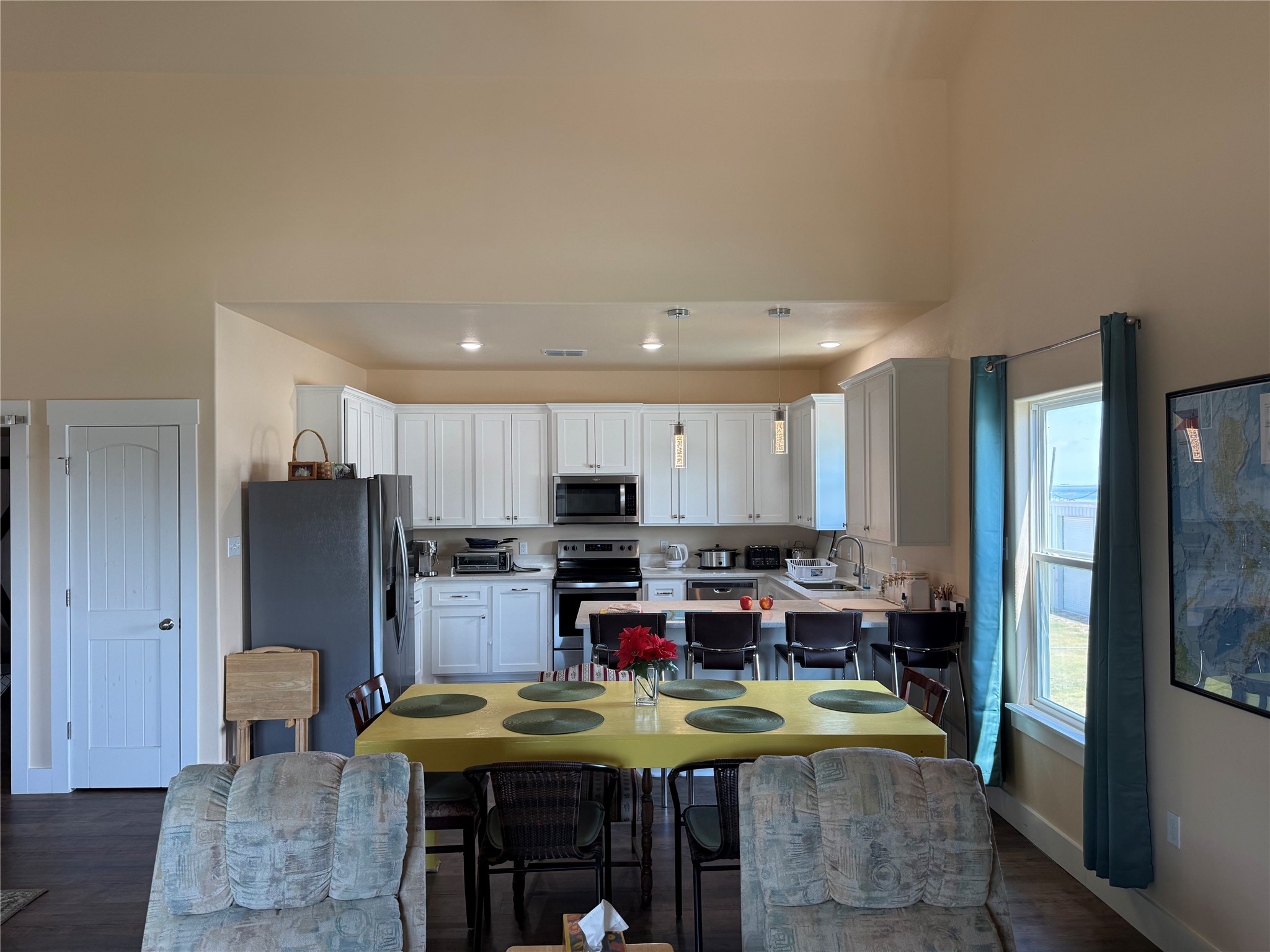 146 Port Avenue Property Photo 40