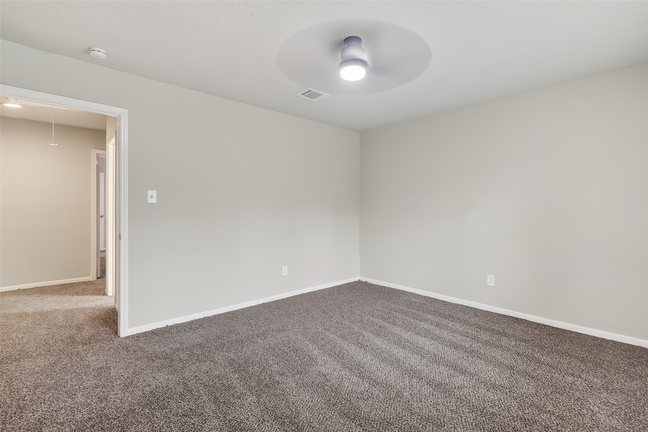 2402 Oak Shores Drive Property Photo 39