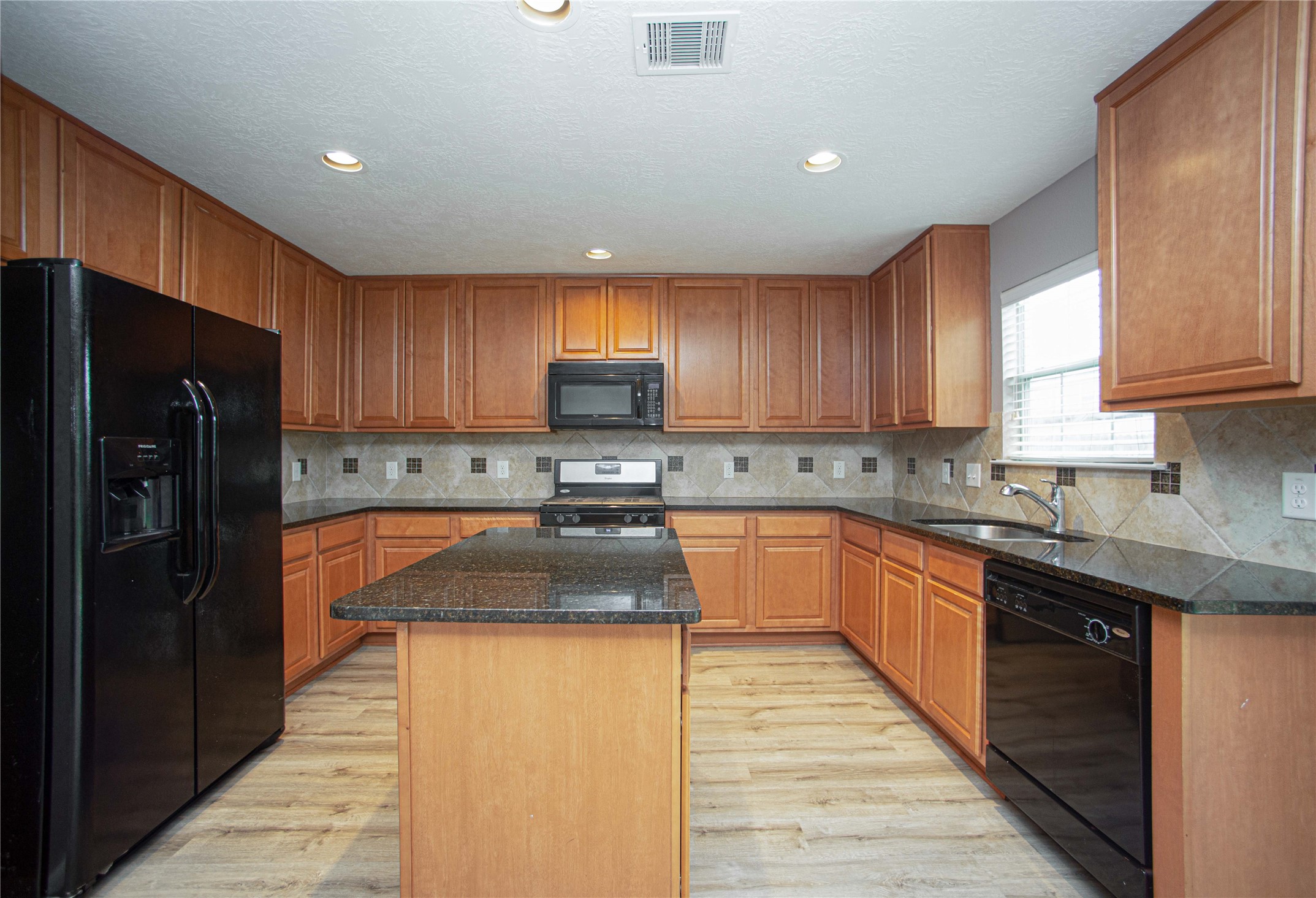 29314 Legends Bluff Drive Property Photo 7