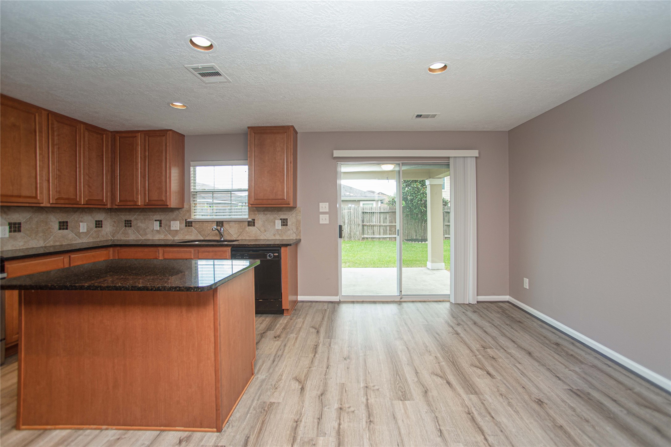 29314 Legends Bluff Drive Property Photo 9