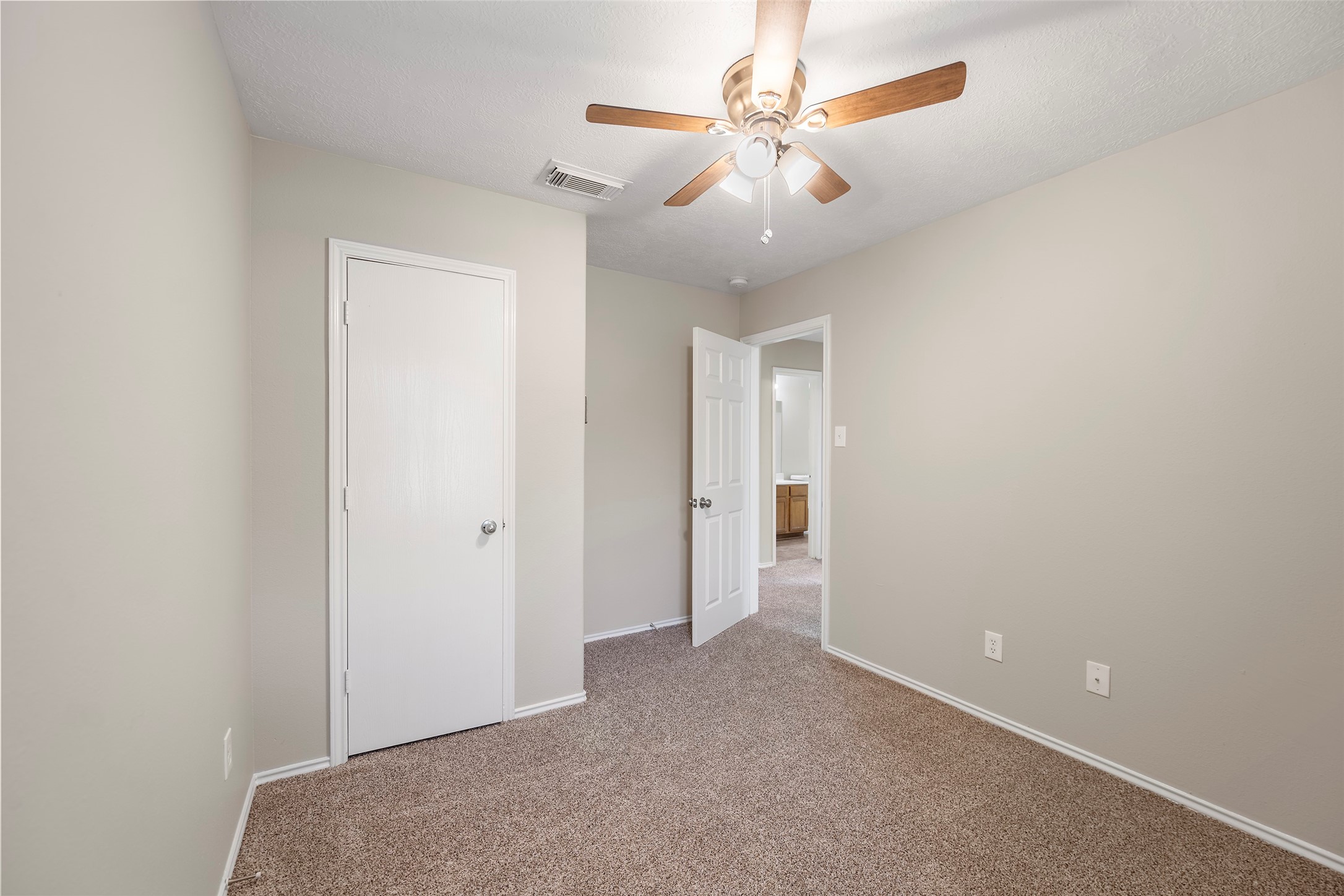 1410 Carolina Grove Lane Property Photo 7