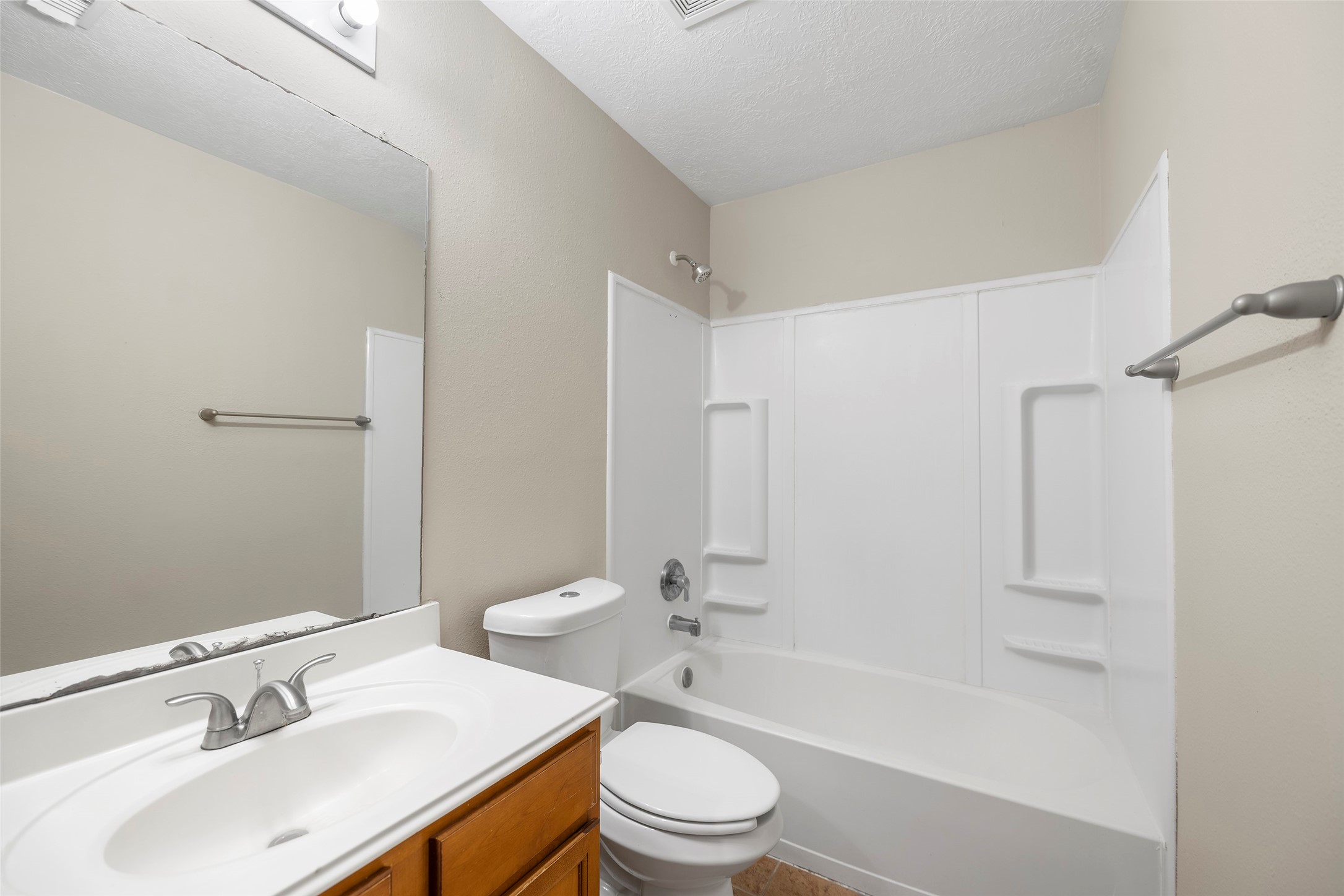 1410 Carolina Grove Lane Property Photo 8