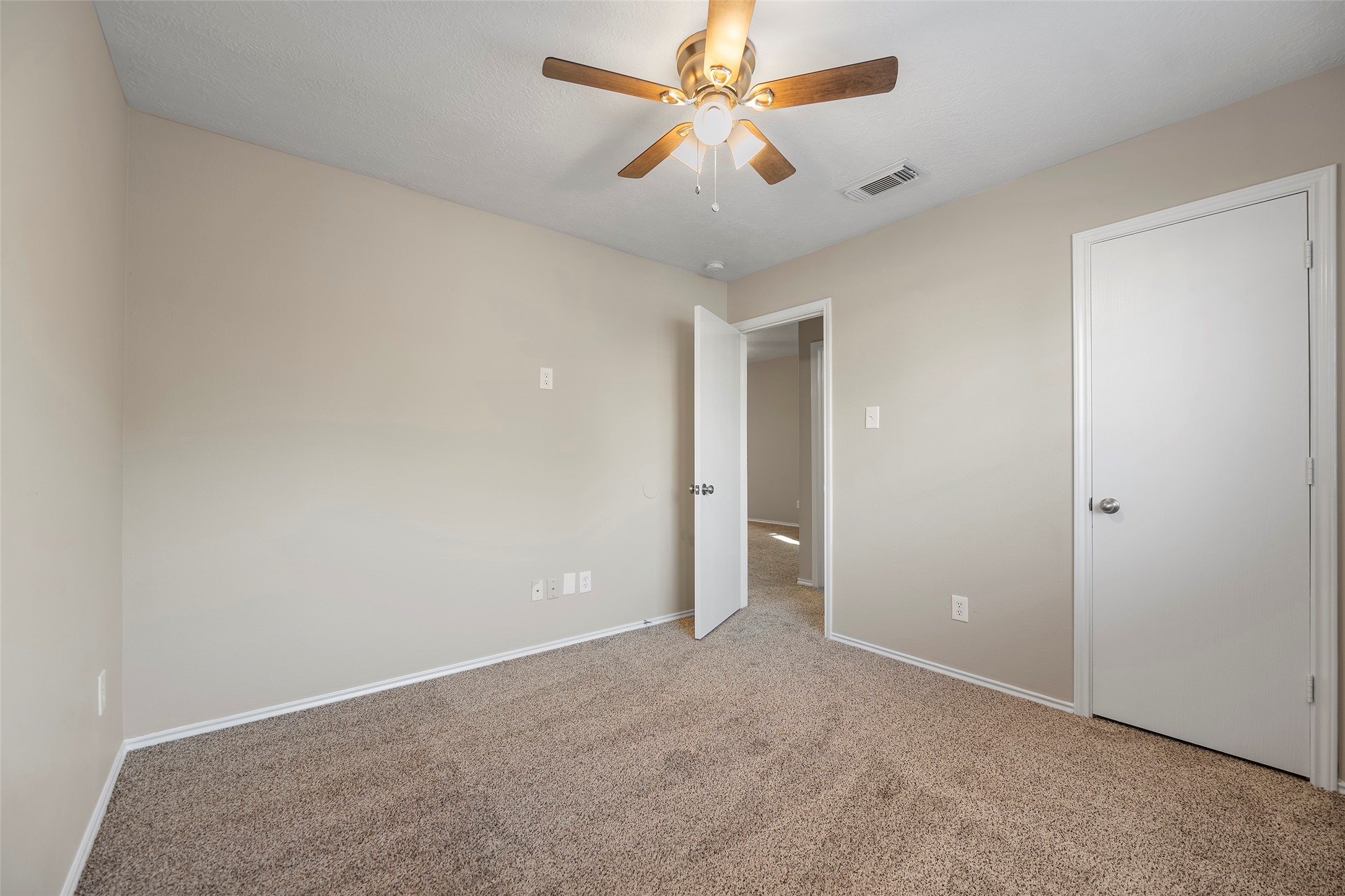 1410 Carolina Grove Lane Property Photo 9