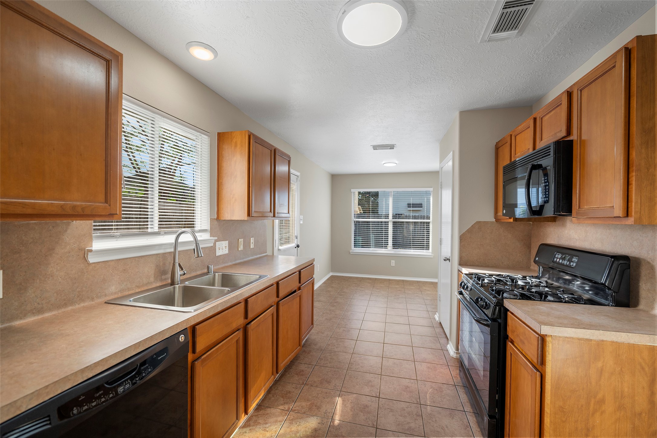 1410 Carolina Grove Lane Property Photo 18