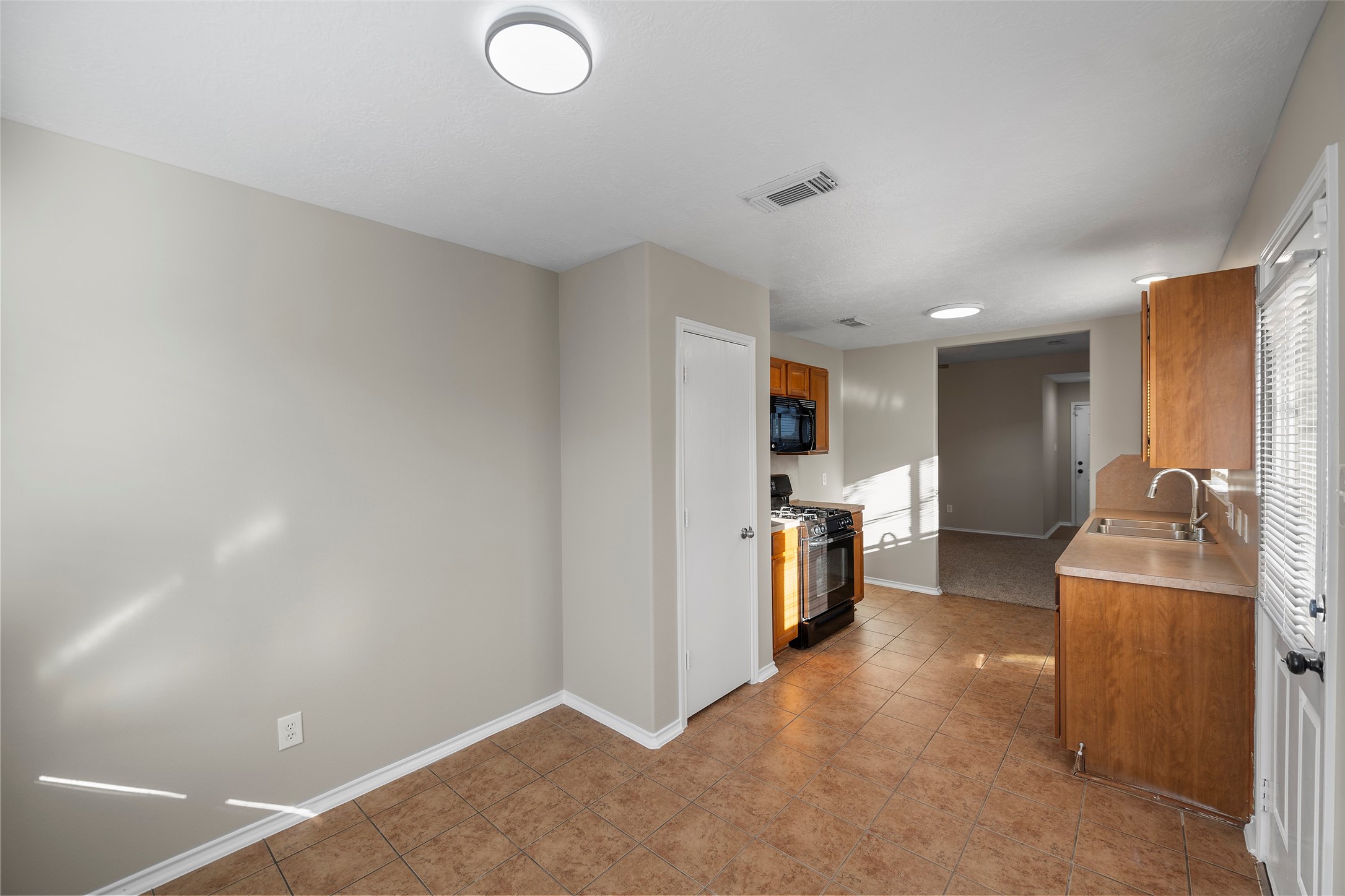 1410 Carolina Grove Lane Property Photo 19