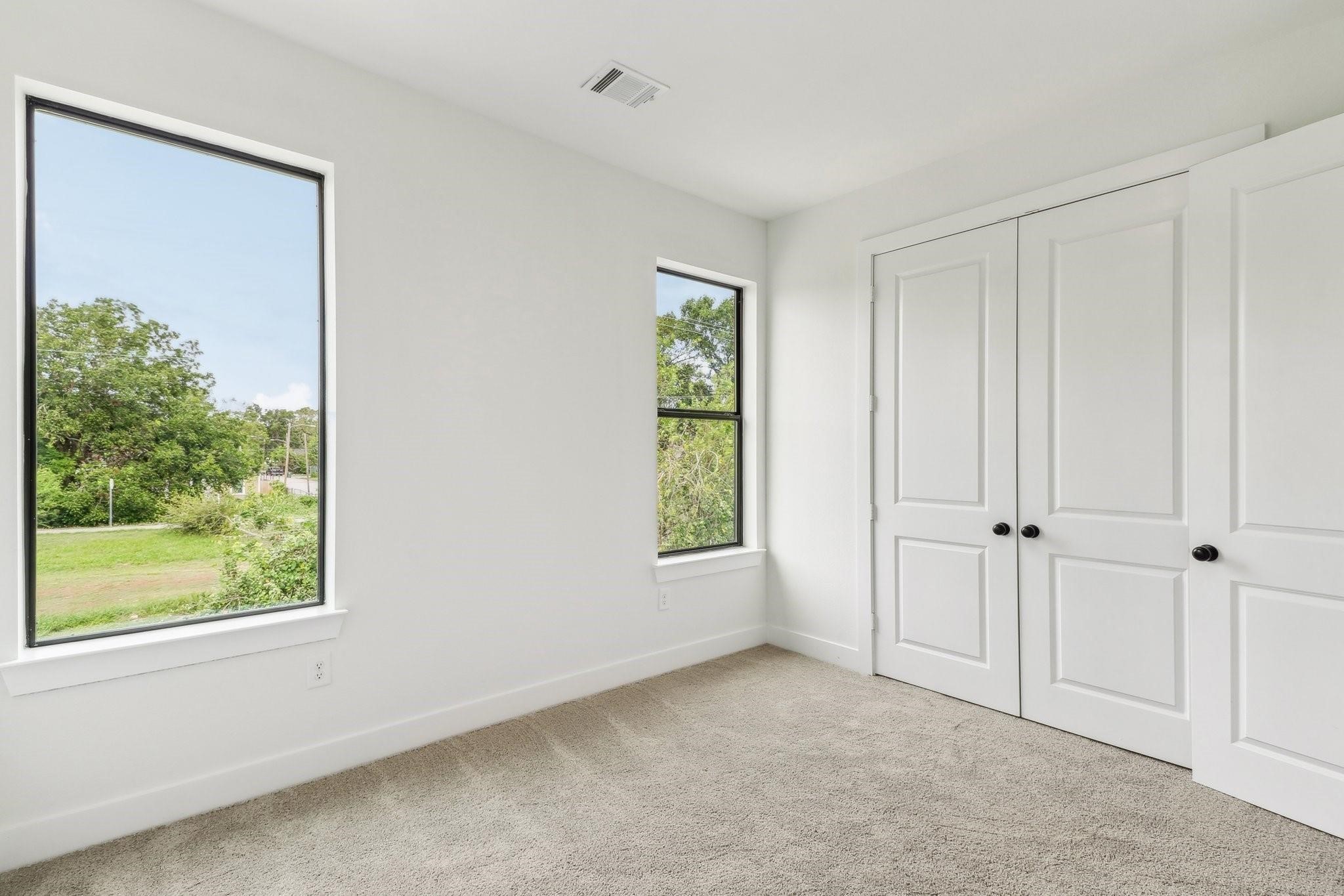 3417 Tuam Street Property Photo 16