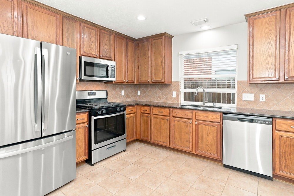 7811 Iris Glen Lane Property Photo 7