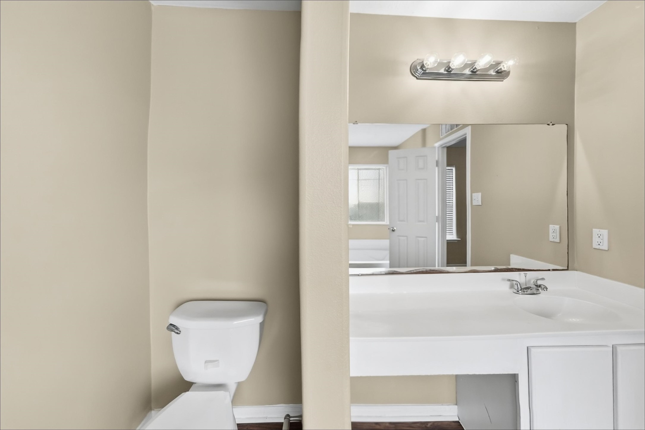 8002 Ginger Park Drive Property Photo 13
