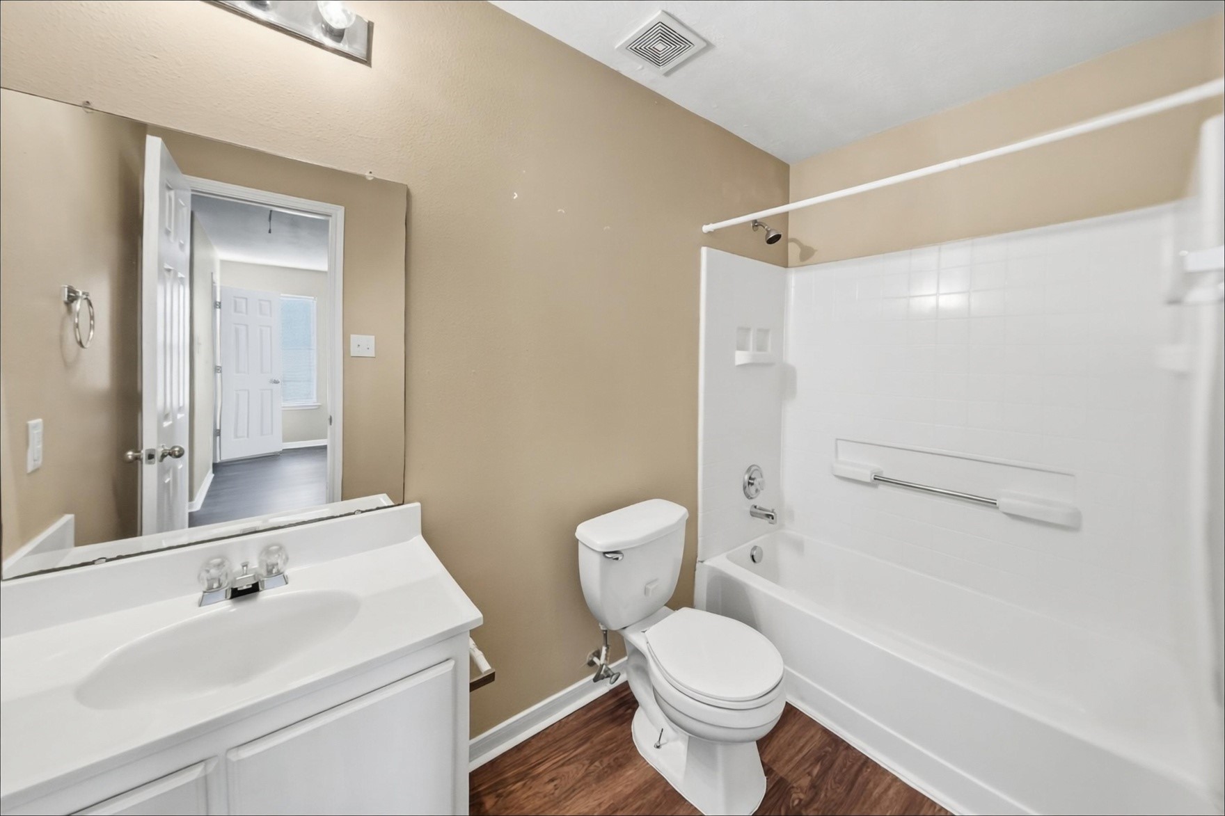 8002 Ginger Park Drive Property Photo 15