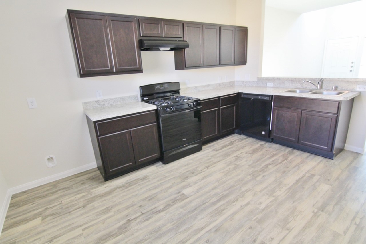 6255 Brenwood Circle Property Photo 3