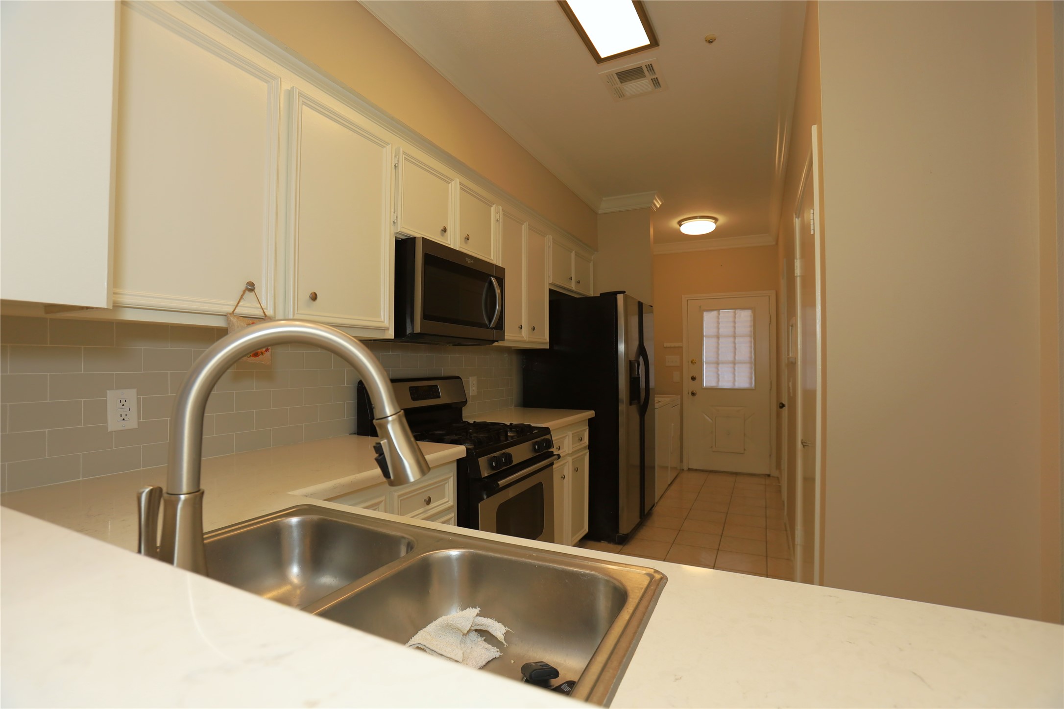 107 Manor Place Property Photo 7