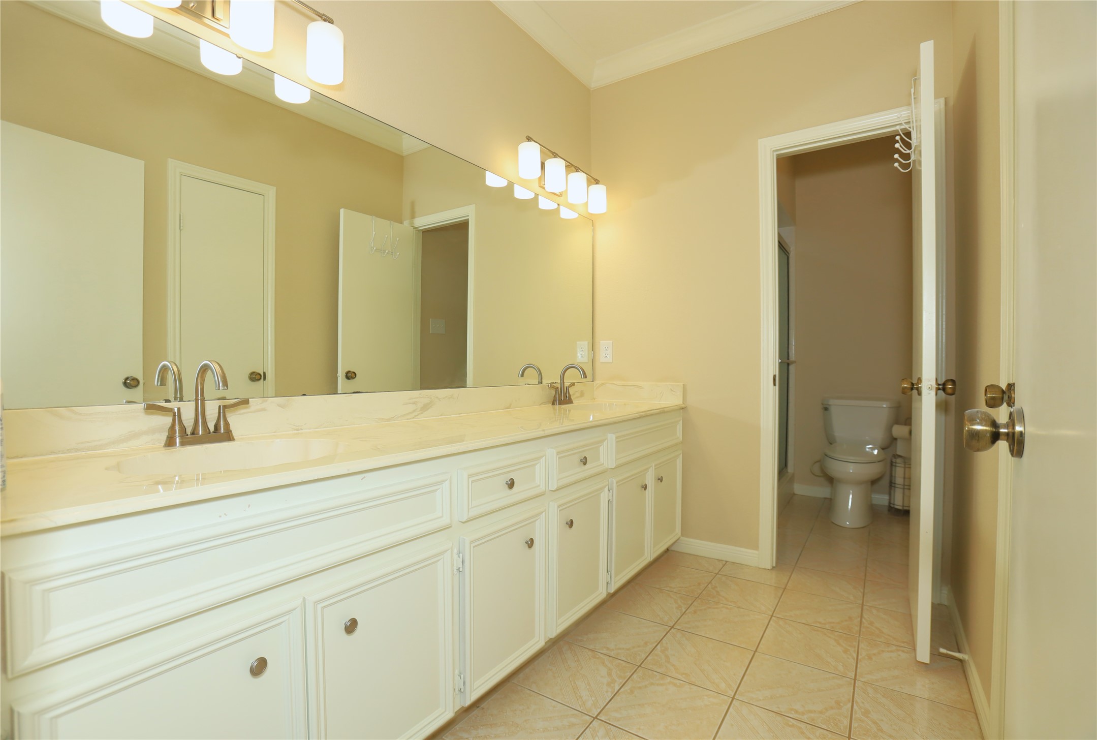 107 Manor Place Property Photo 11