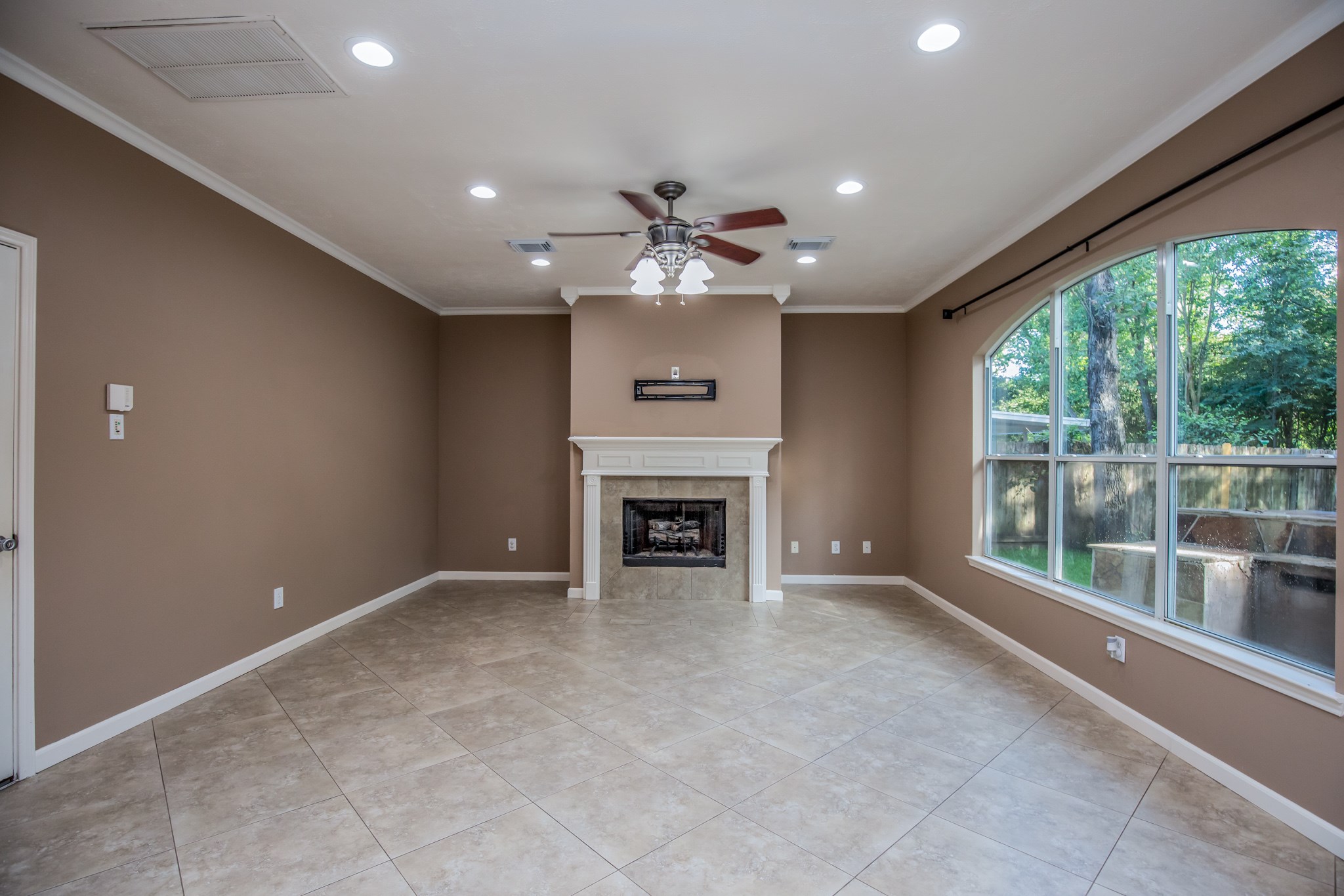 18 Bowie Bend Court Property Photo 14